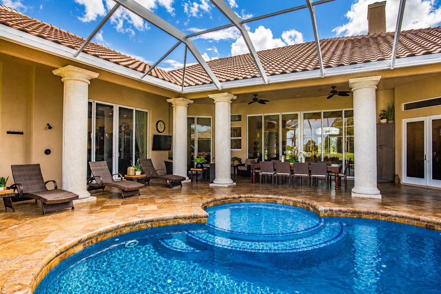 2804 Bent Pine Fort Pierce, FL 34951