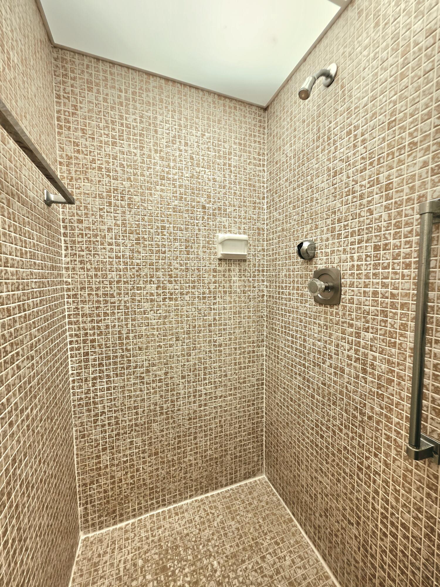 719 Flanders #O Delray Beach, FL 33484
