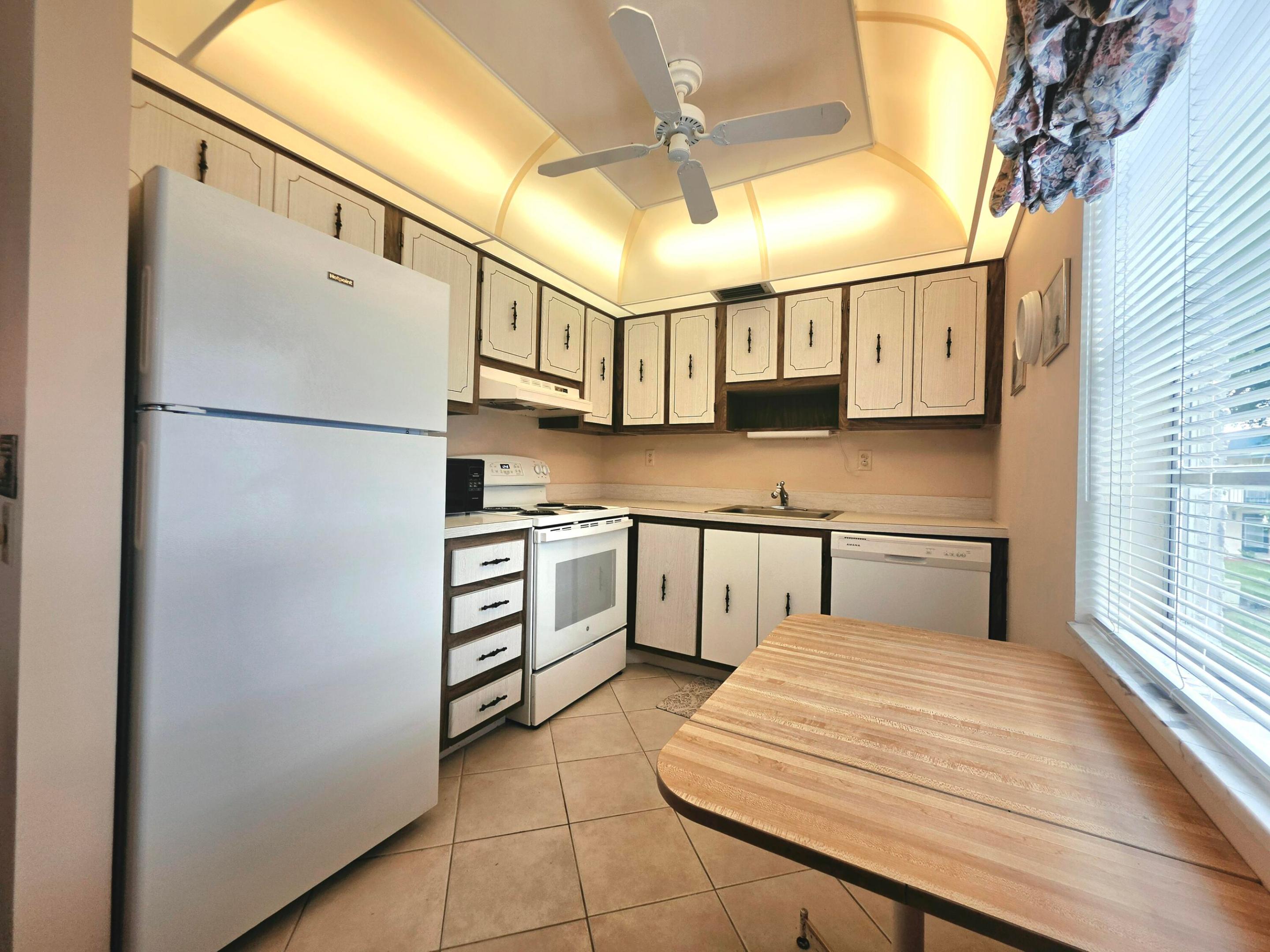 719 Flanders #O Delray Beach, FL 33484