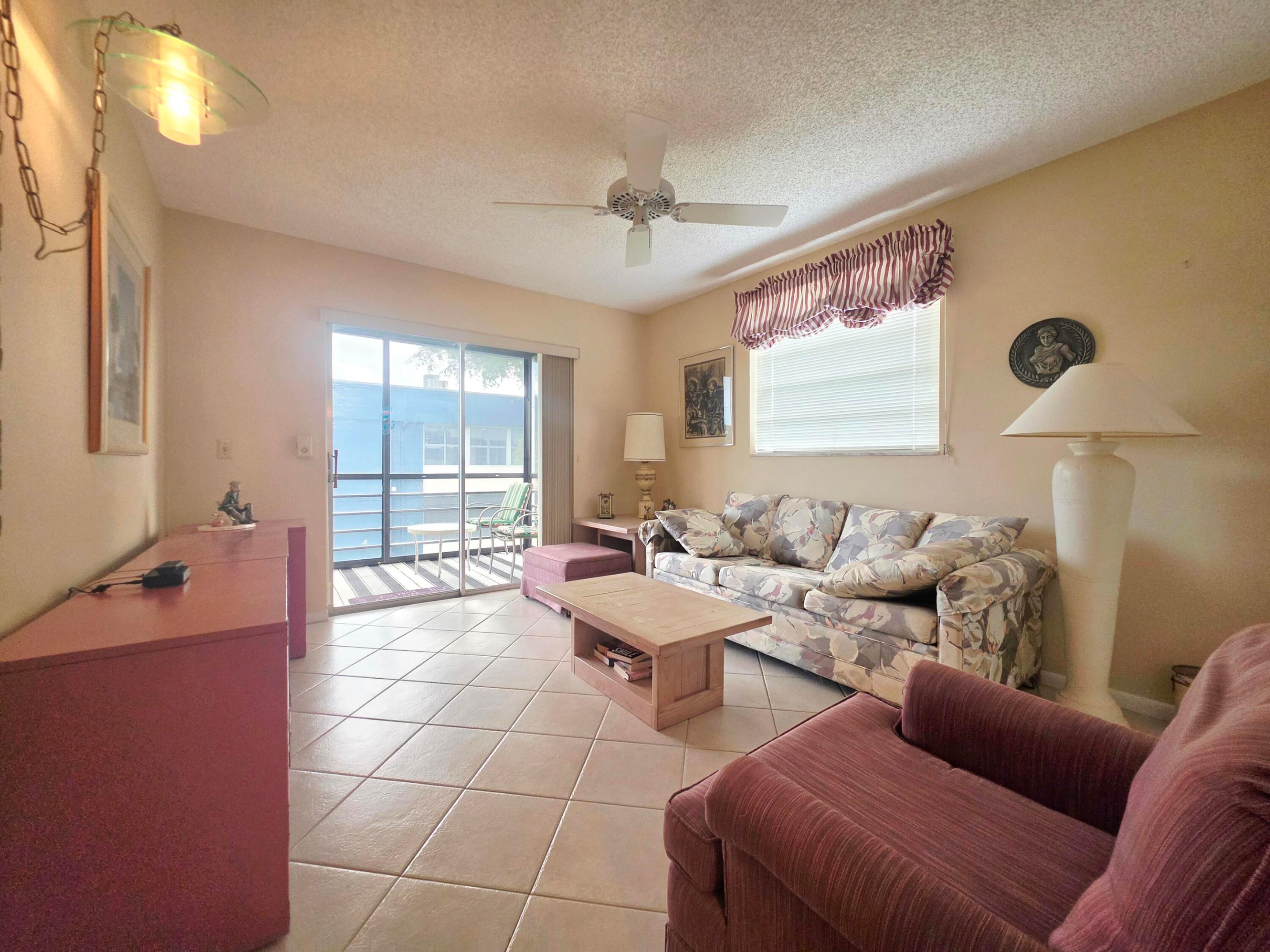 719 Flanders #O Delray Beach, FL 33484