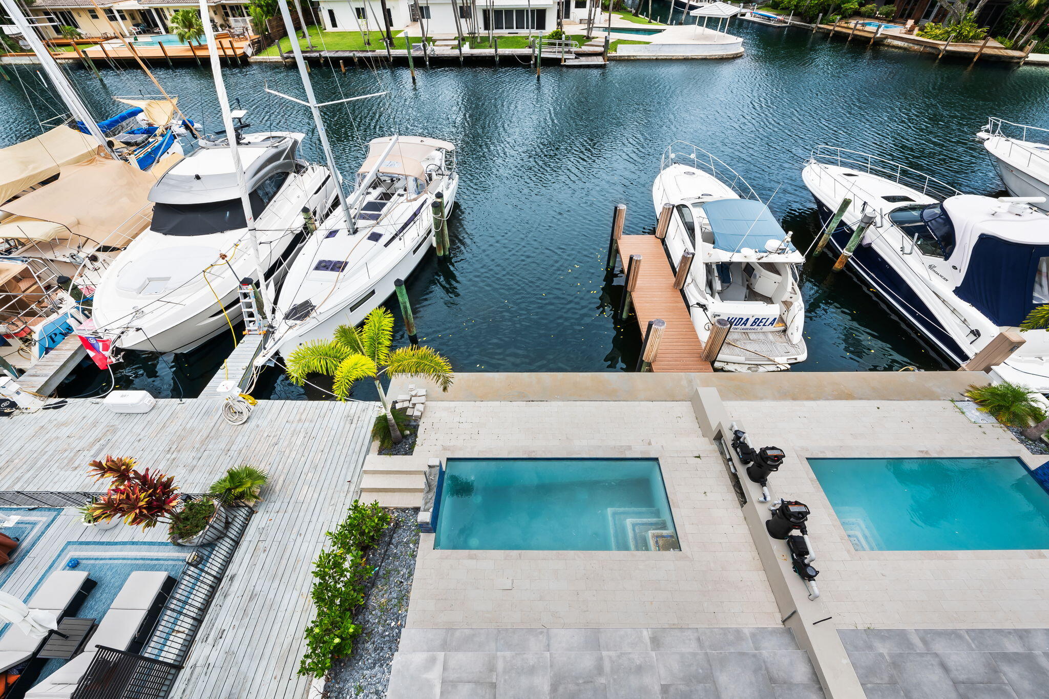 321 Hendricks Fort Lauderdale, FL 33301