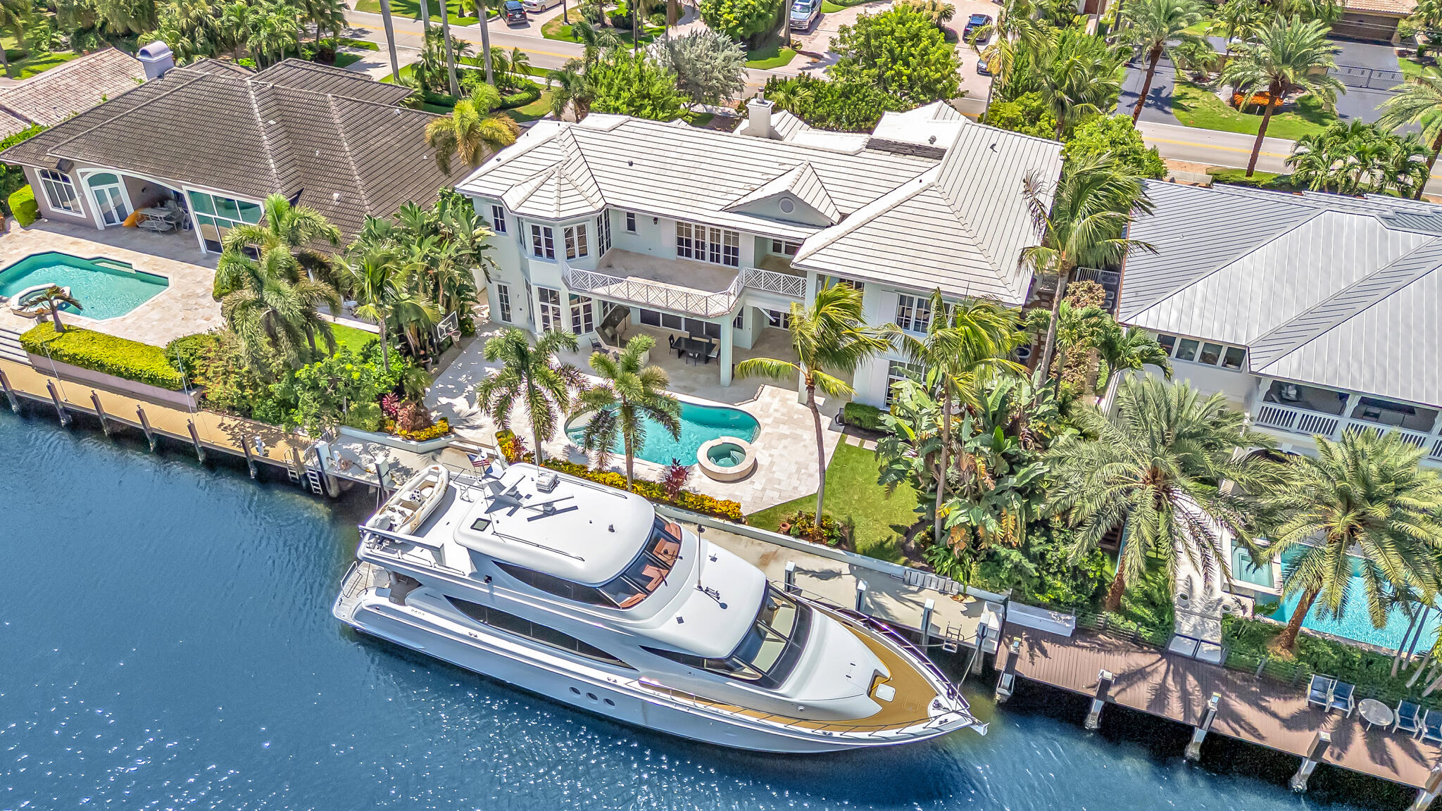 2409 NE 27th Lighthouse Point, FL 33064
