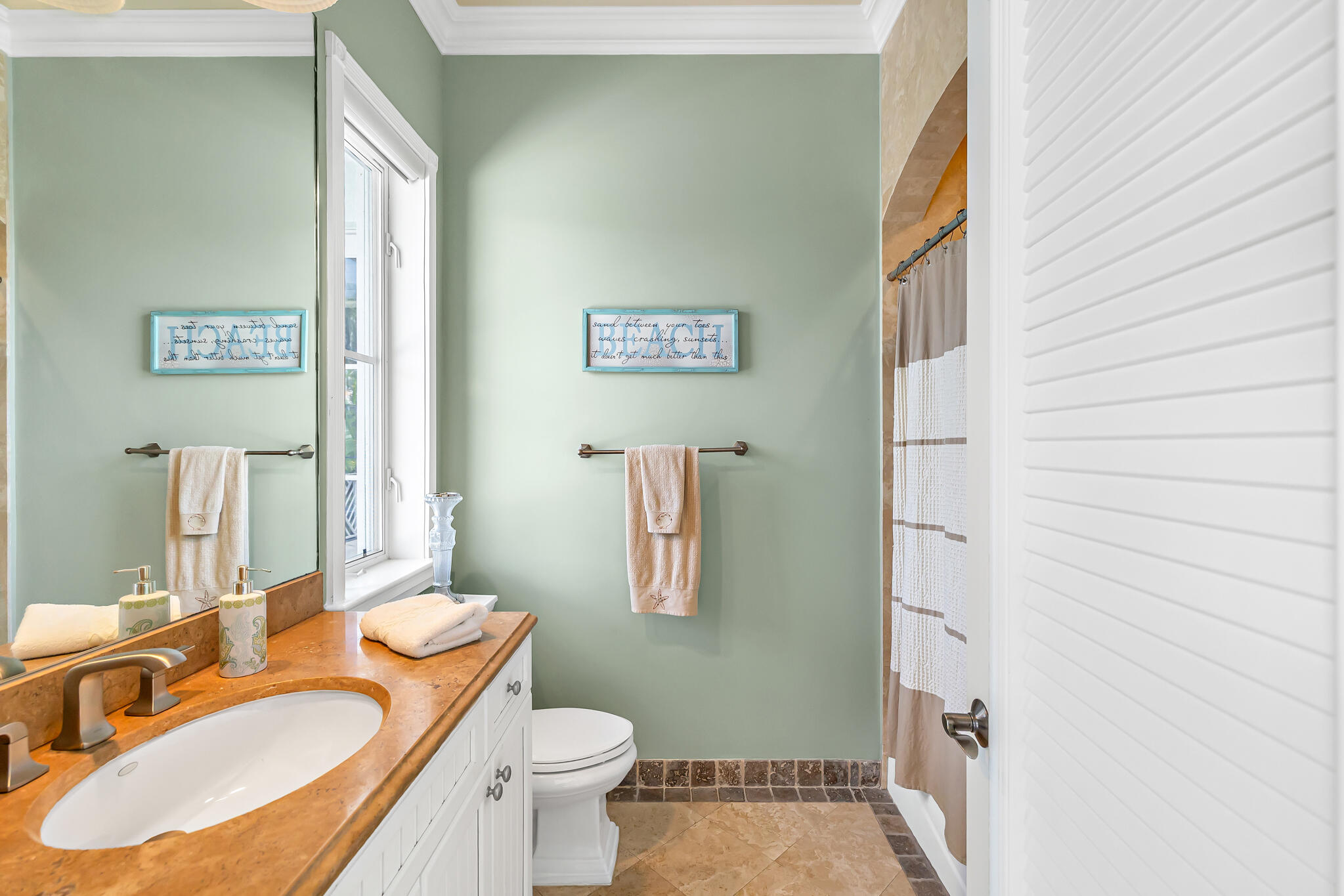 2409 NE 27th Lighthouse Point, FL 33064