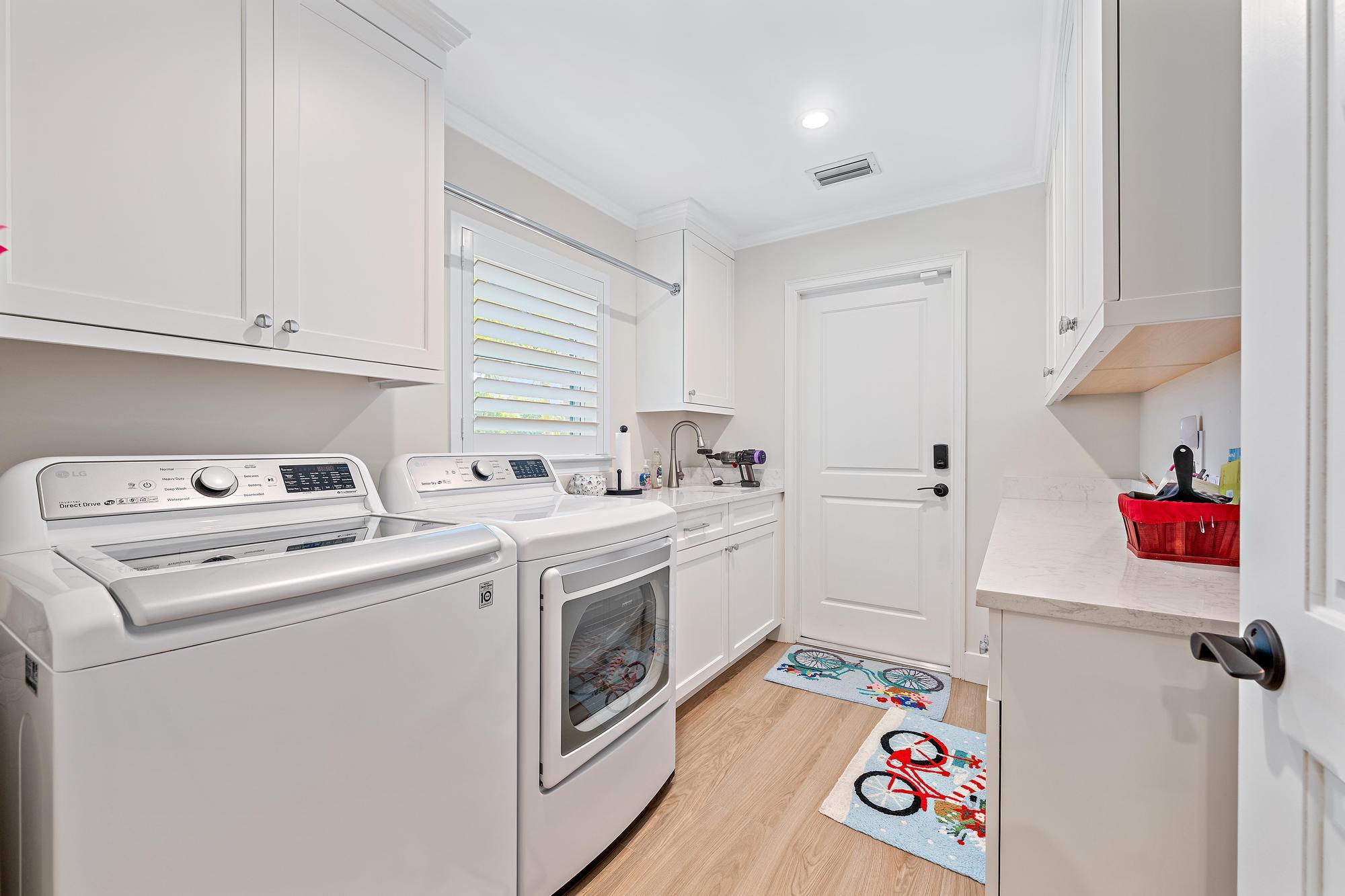 11785 Lake Shr North Palm Beach, FL 33408