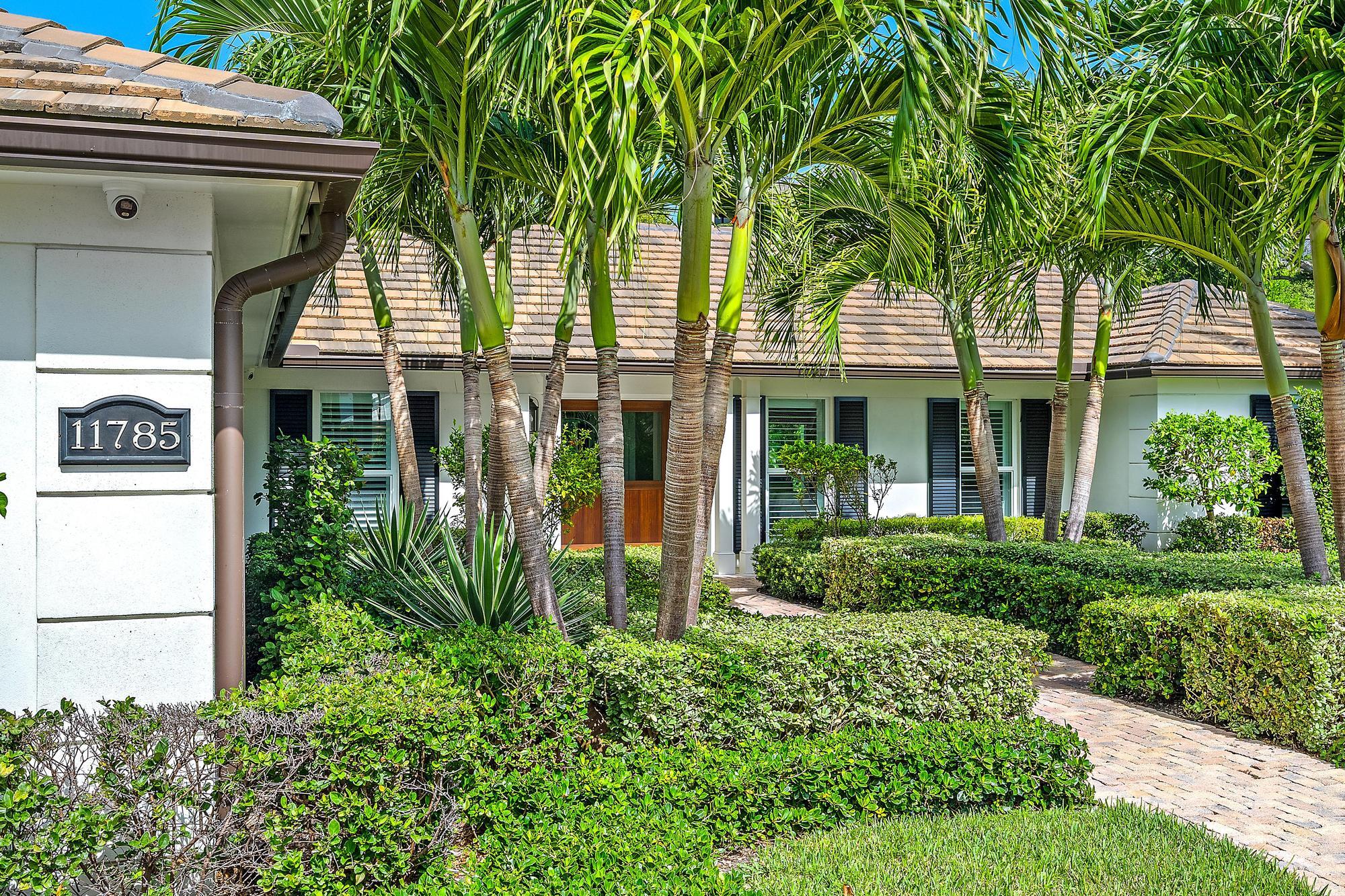 11785 Lake Shr North Palm Beach, FL 33408