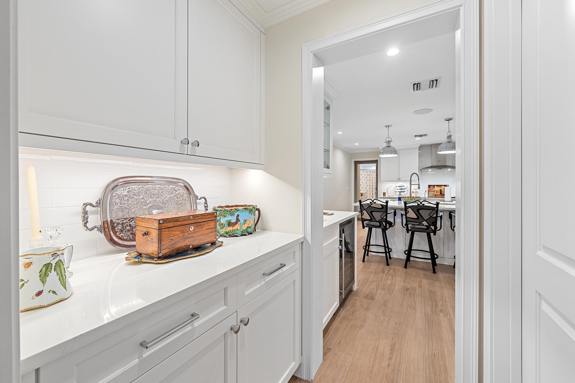11785 Lake Shr North Palm Beach, FL 33408