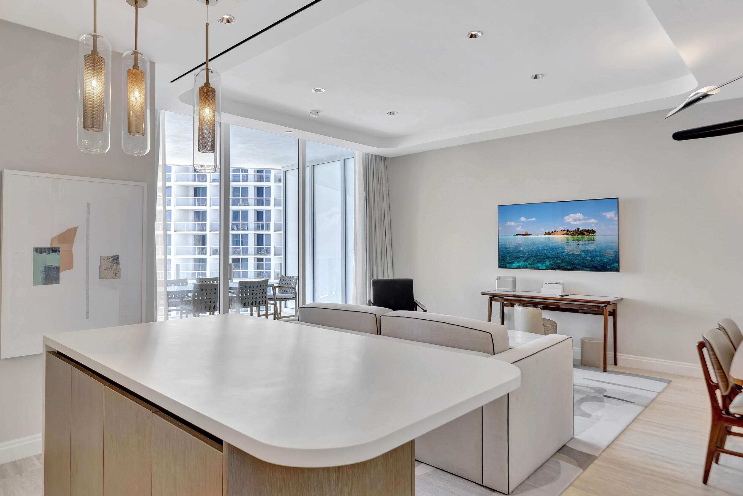 525 N Fort Lauderdale Bch Blvd #1705 Fort Lauderdale, FL 33304