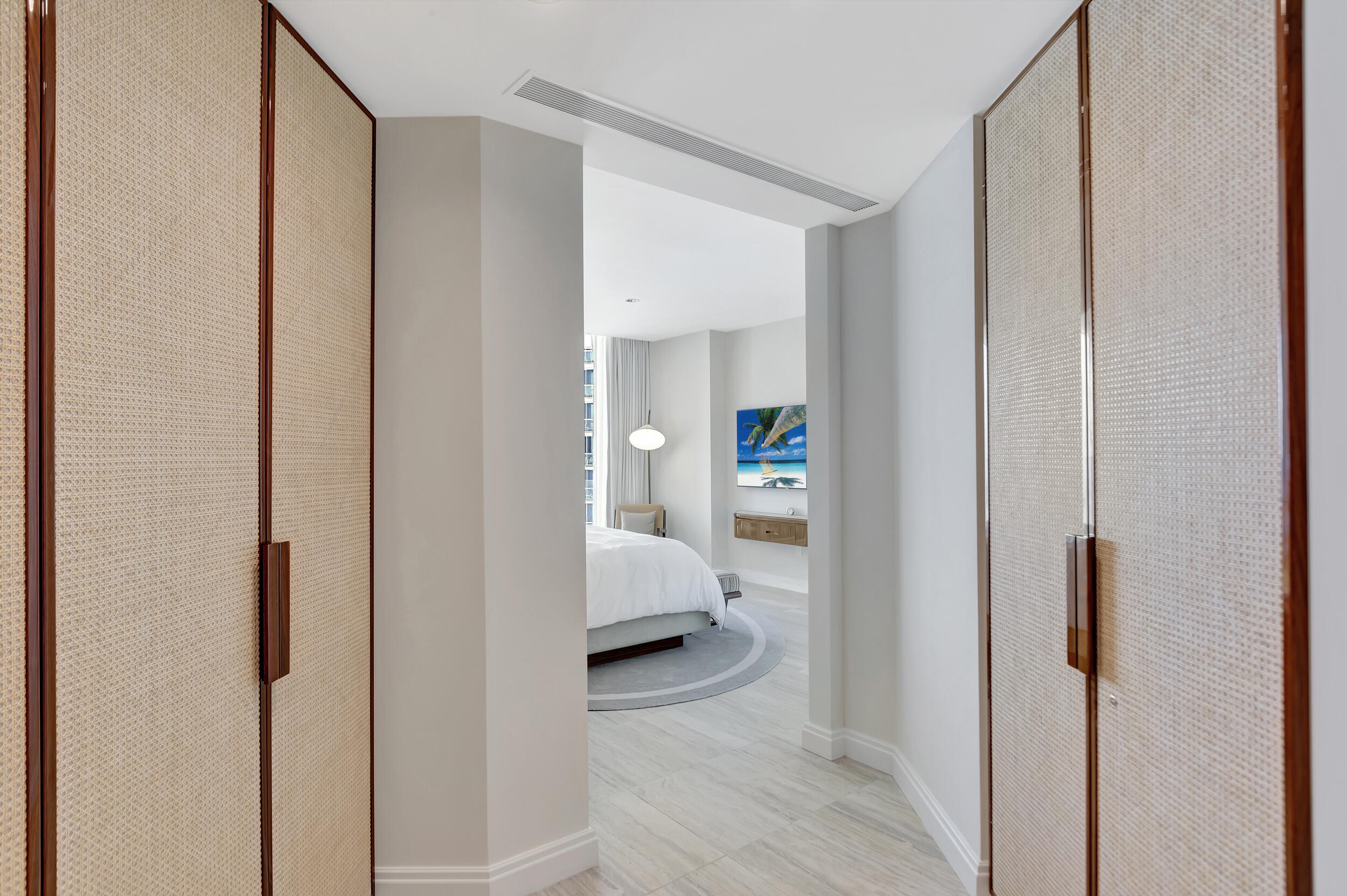 525 N Fort Lauderdale Bch Blvd #1705 Fort Lauderdale, FL 33304