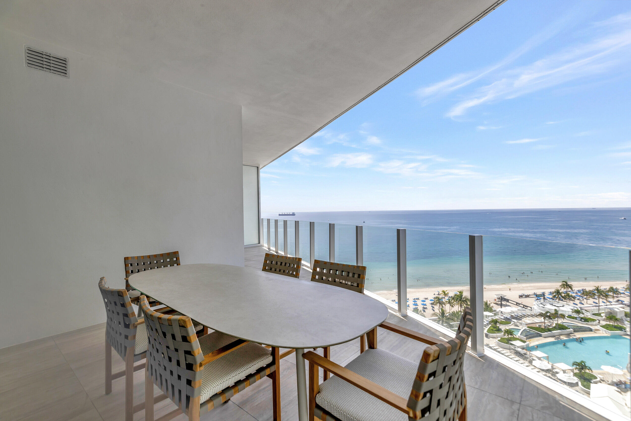 525 N Fort Lauderdale Bch Blvd #1705 Fort Lauderdale, FL 33304