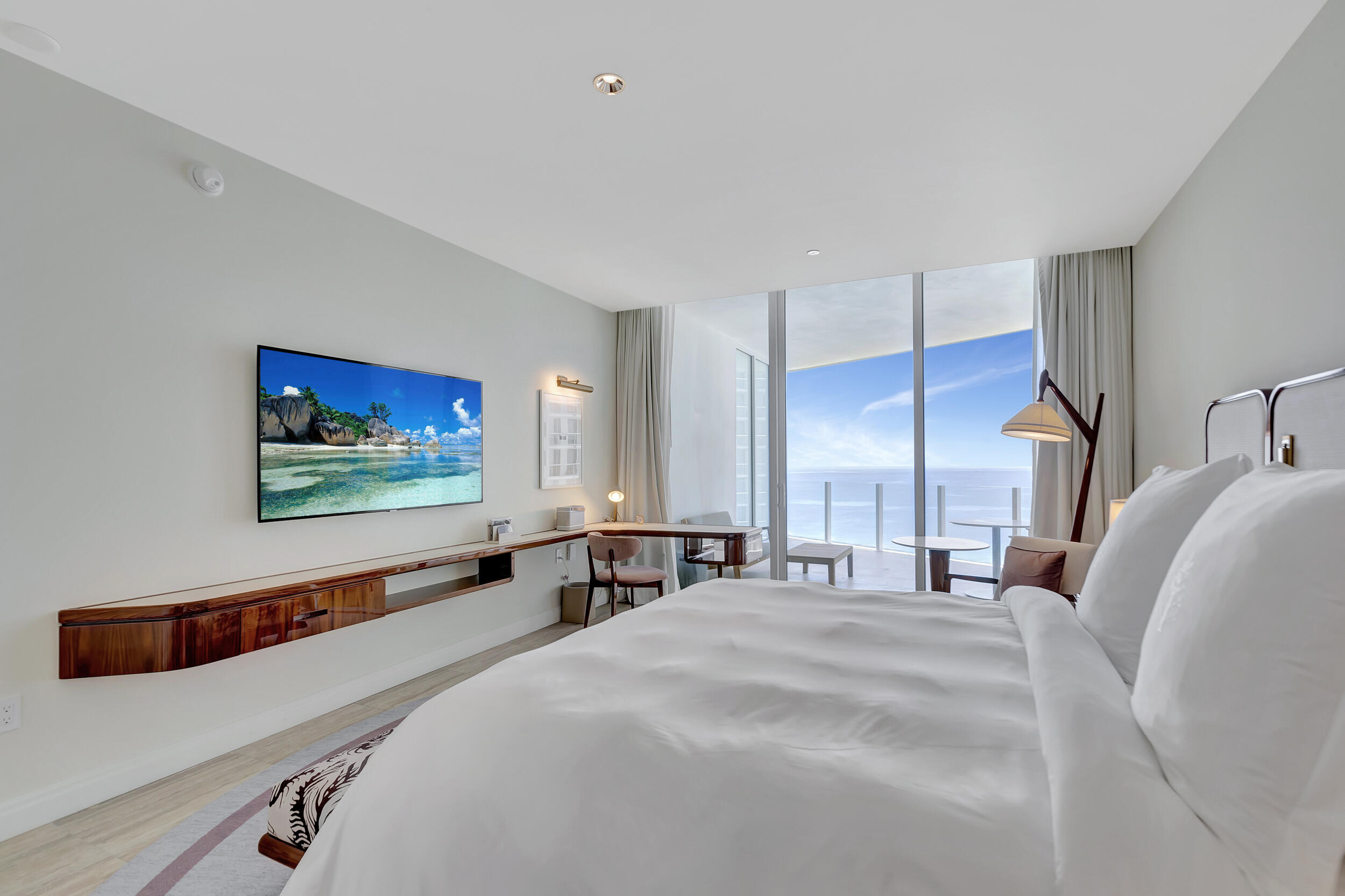 525 N Fort Lauderdale Bch Blvd #1705 Fort Lauderdale, FL 33304