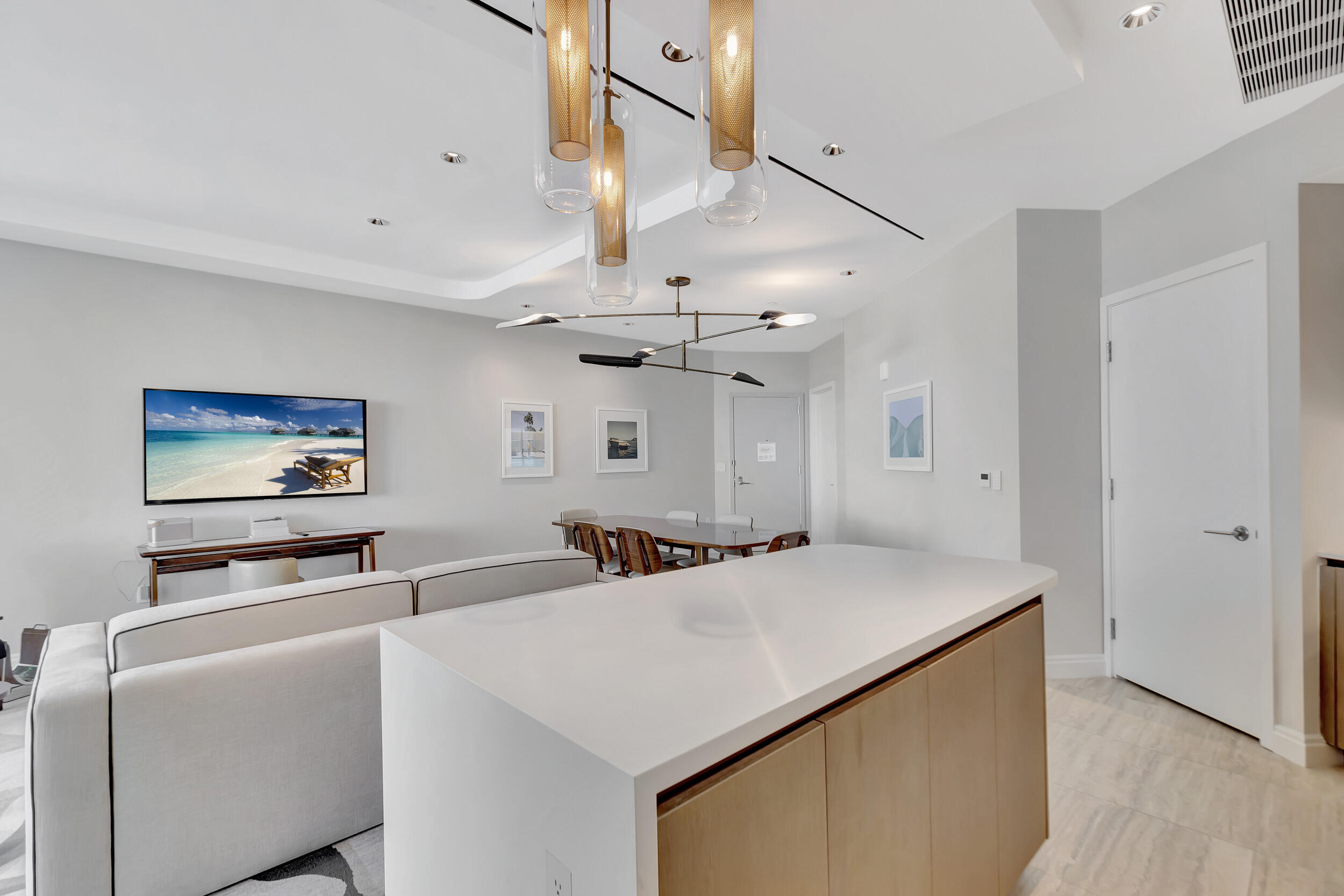 525 N Fort Lauderdale Bch Blvd #1705 Fort Lauderdale, FL 33304