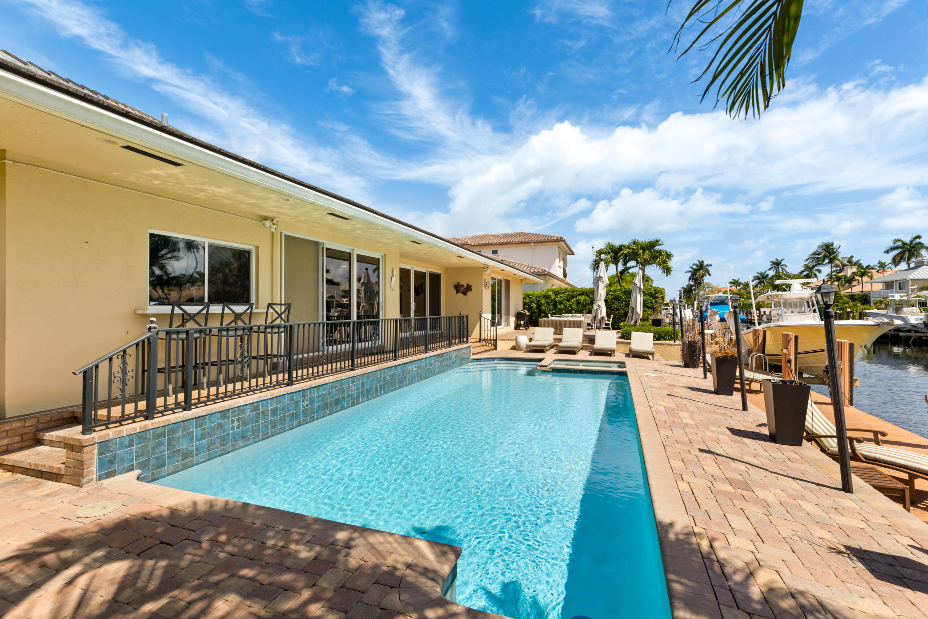 4210 NE 23rd Ave Lighthouse Point, FL 33064