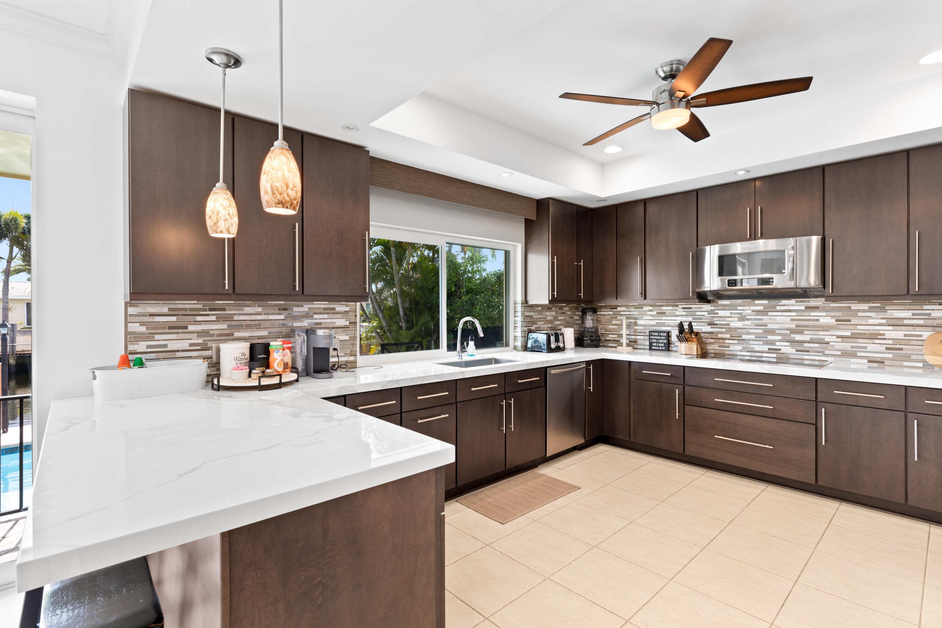 4210 NE 23rd Ave Lighthouse Point, FL 33064