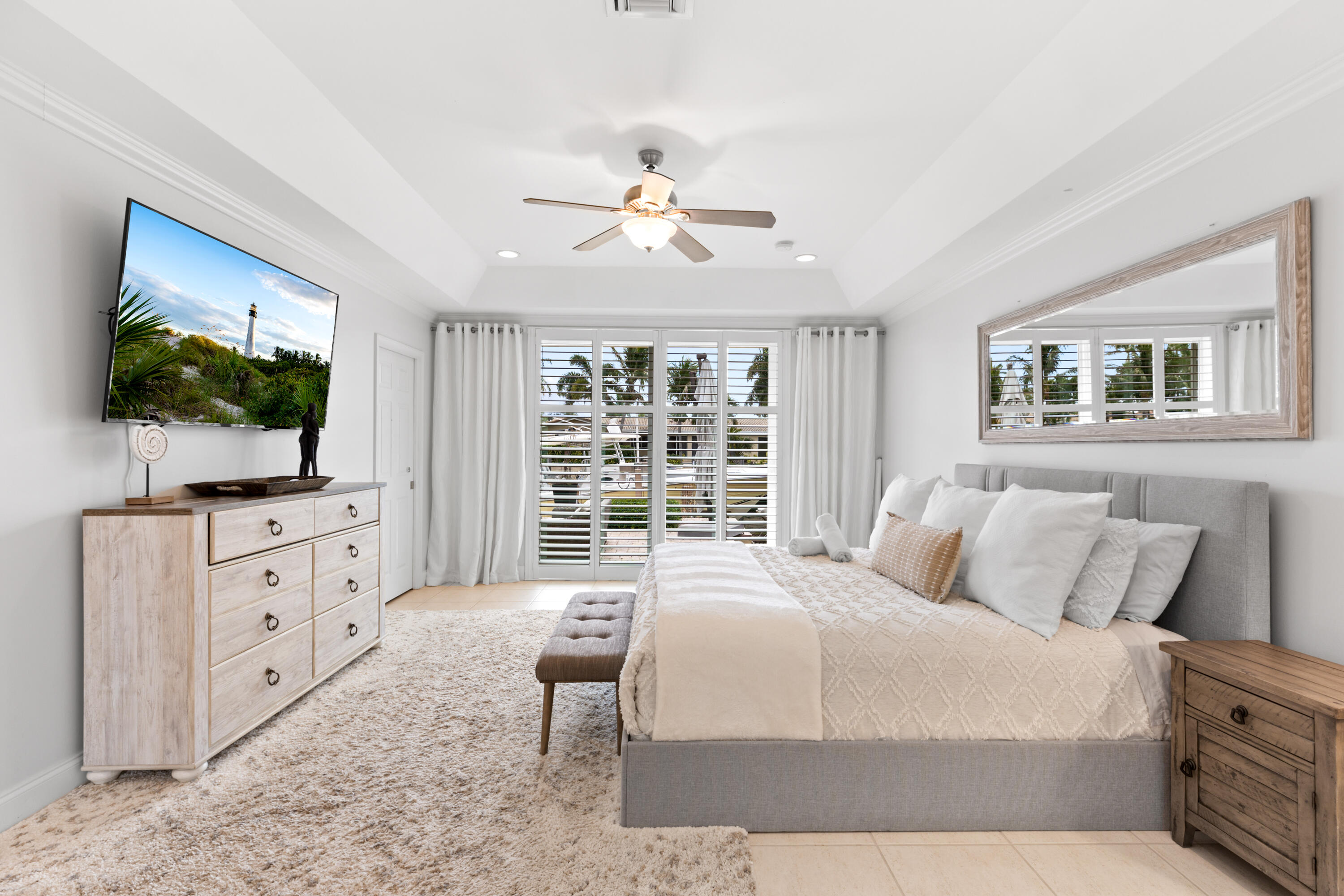 4210 NE 23rd Ave Lighthouse Point, FL 33064