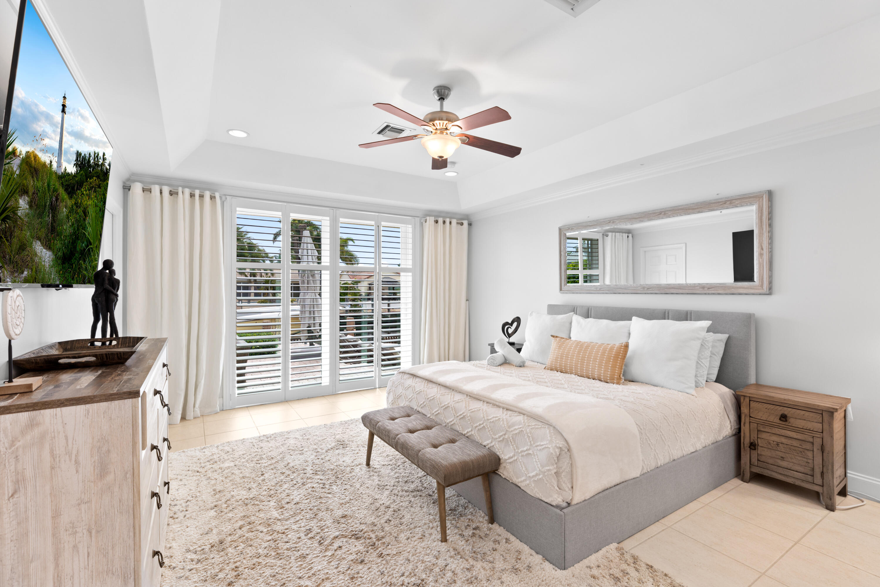 4210 NE 23rd Ave Lighthouse Point, FL 33064