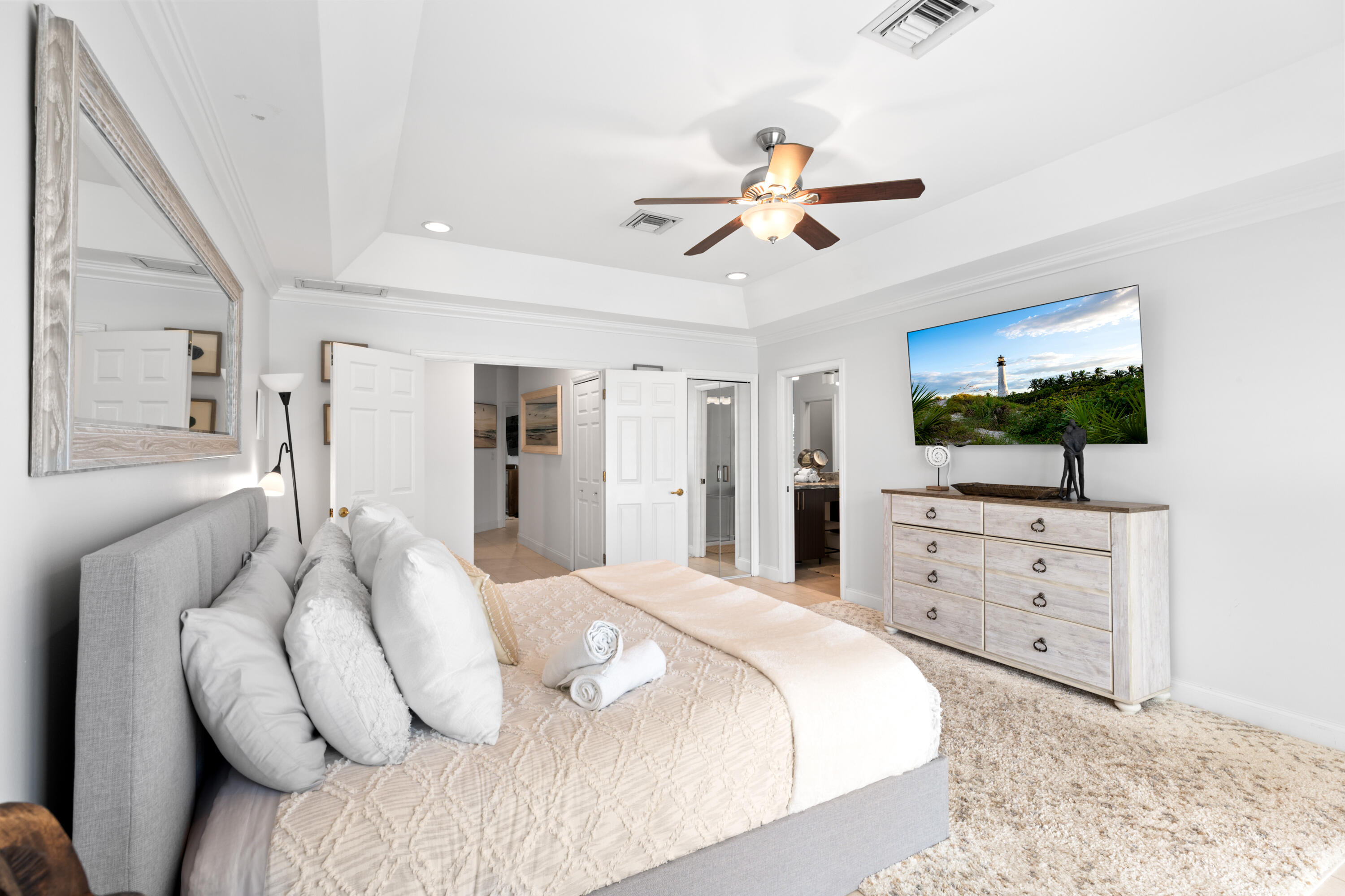 4210 NE 23rd Ave Lighthouse Point, FL 33064