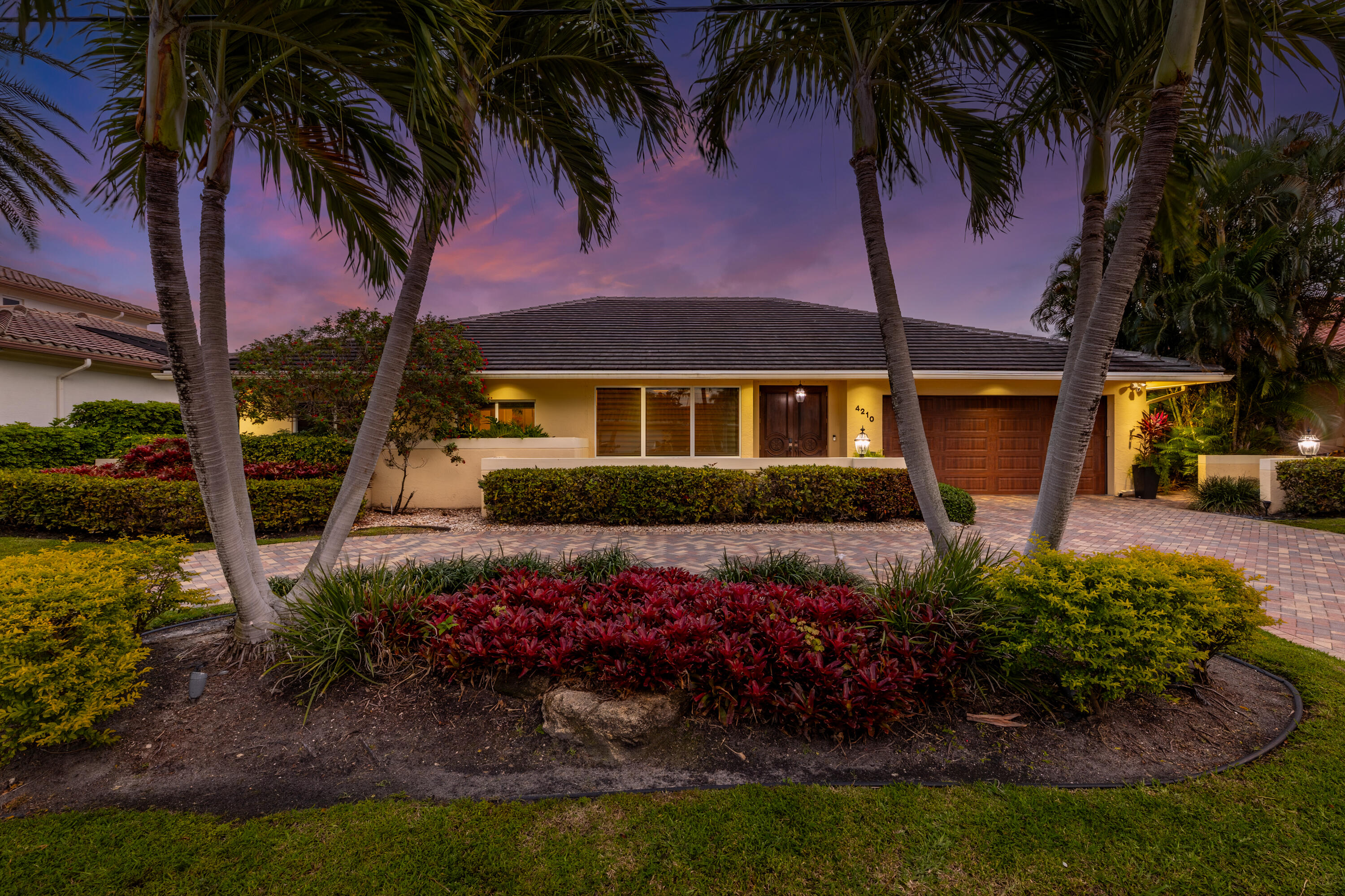 4210 NE 23rd Ave Lighthouse Point, FL 33064