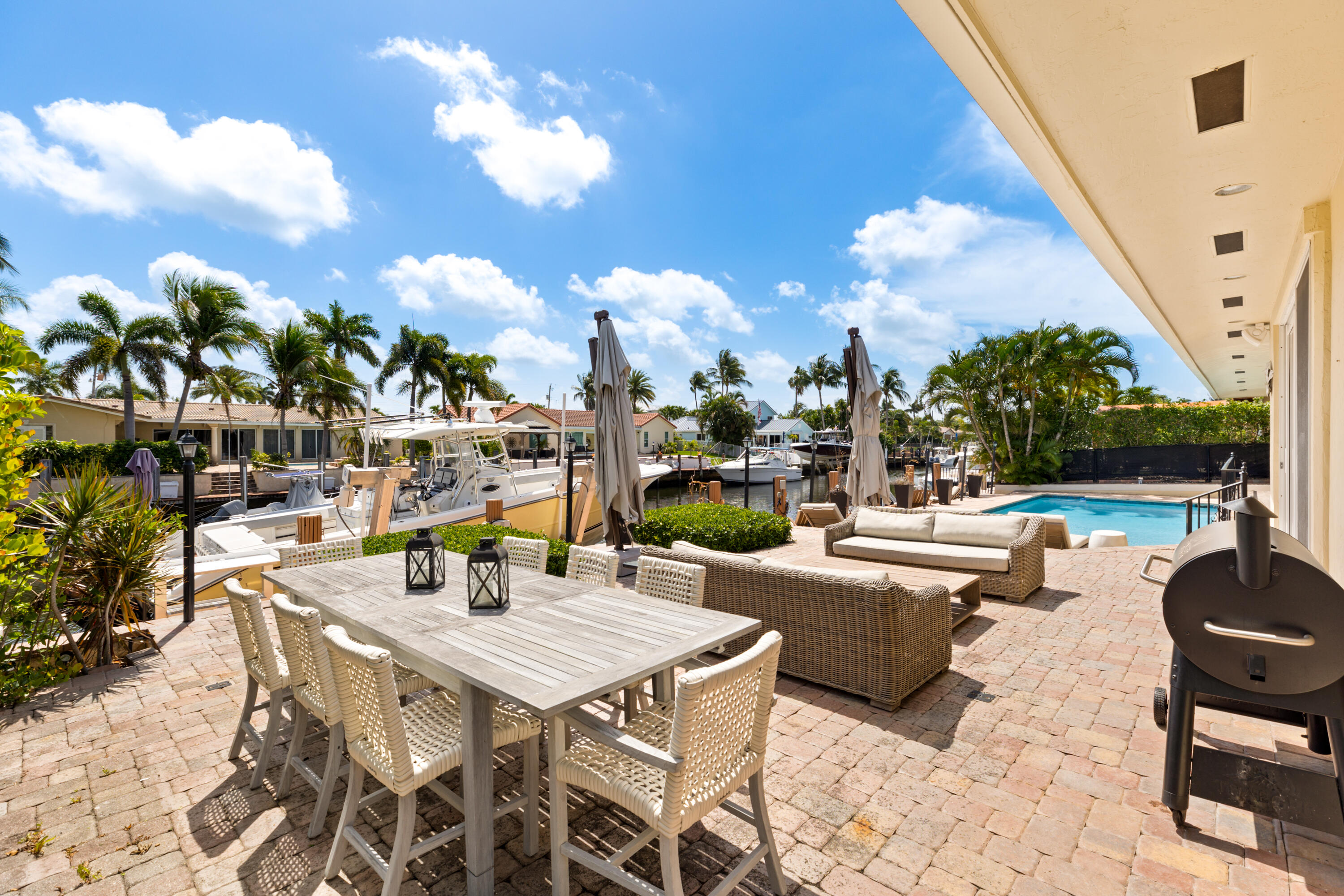 4210 NE 23rd Ave Lighthouse Point, FL 33064