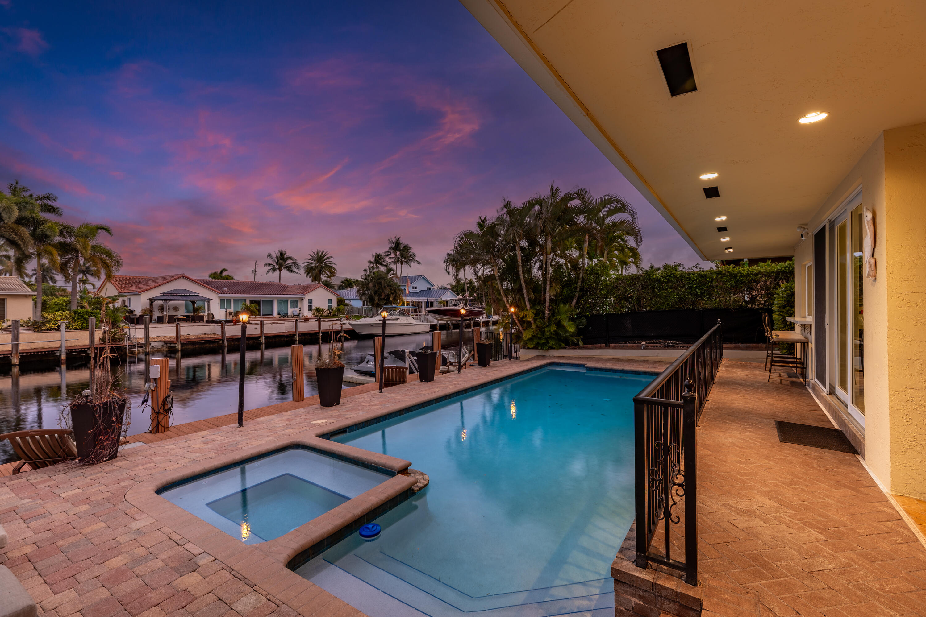 4210 NE 23rd Ave Lighthouse Point, FL 33064