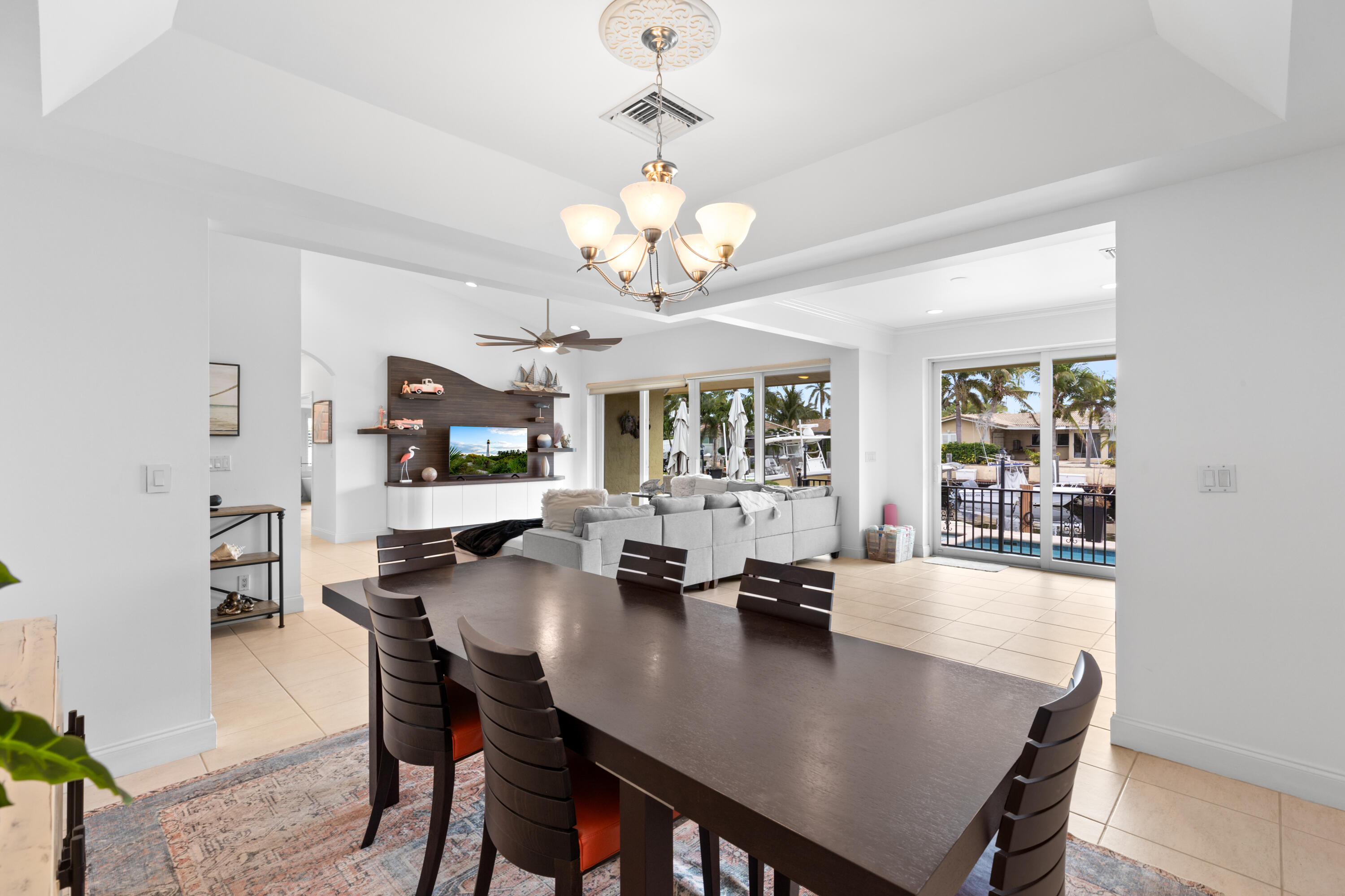 4210 NE 23rd Ave Lighthouse Point, FL 33064