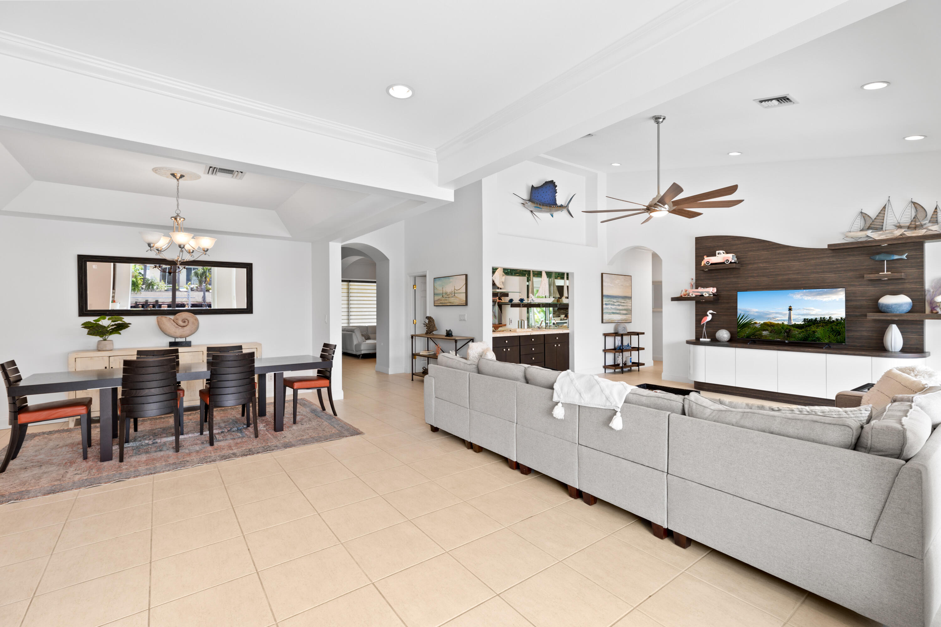 4210 NE 23rd Ave Lighthouse Point, FL 33064