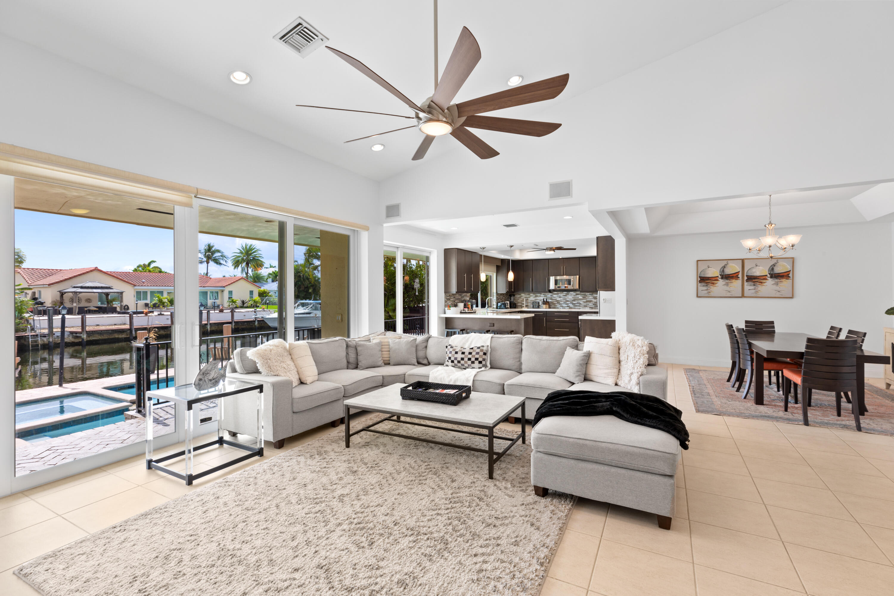 4210 NE 23rd Ave Lighthouse Point, FL 33064