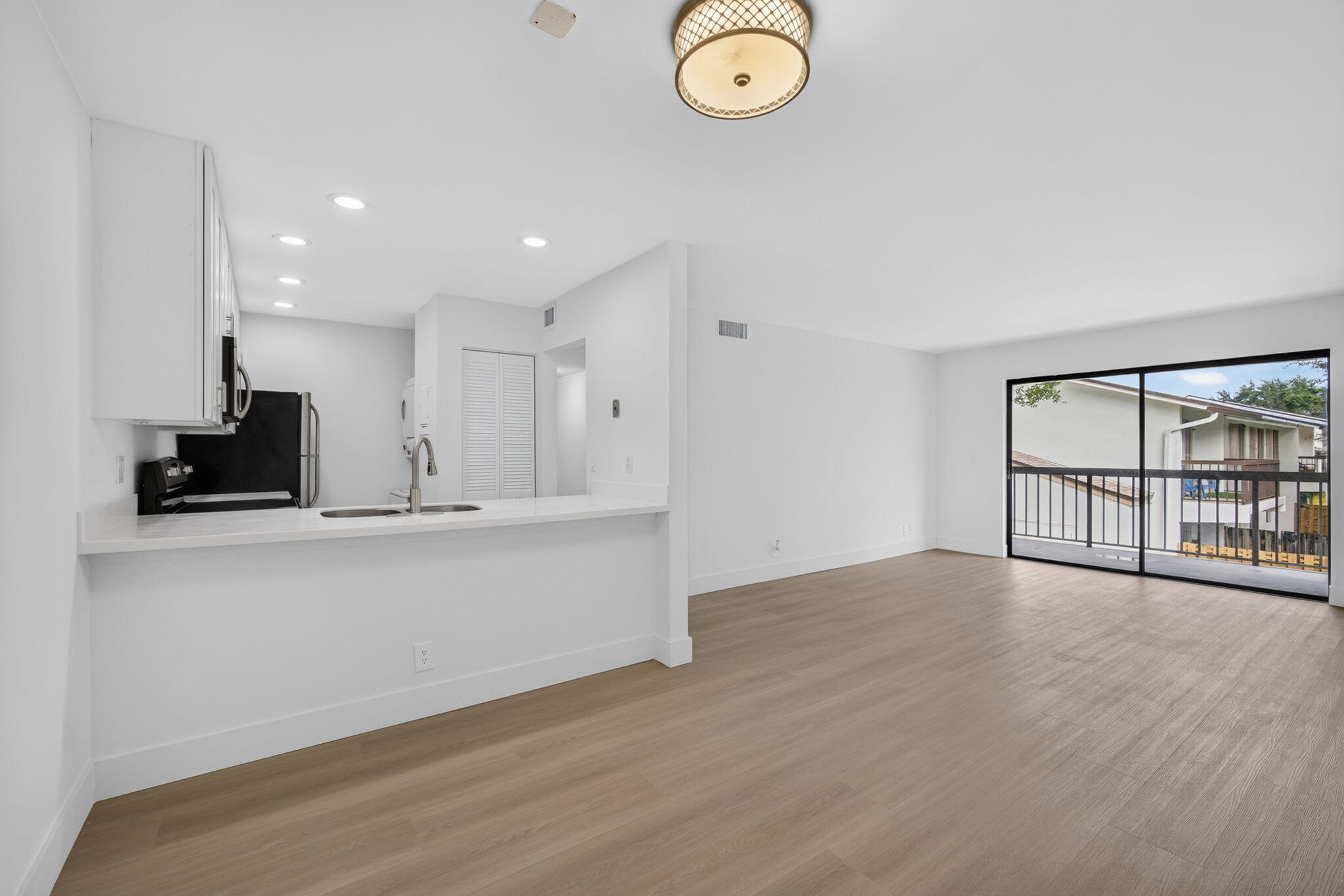 3404 Gardens E Dr #21B
