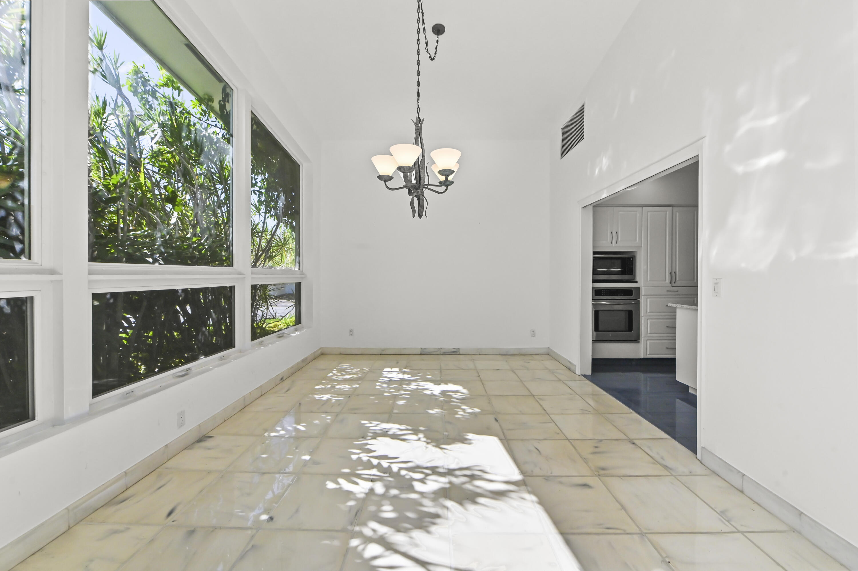 12990 Keystone Ter North Miami, FL 33181