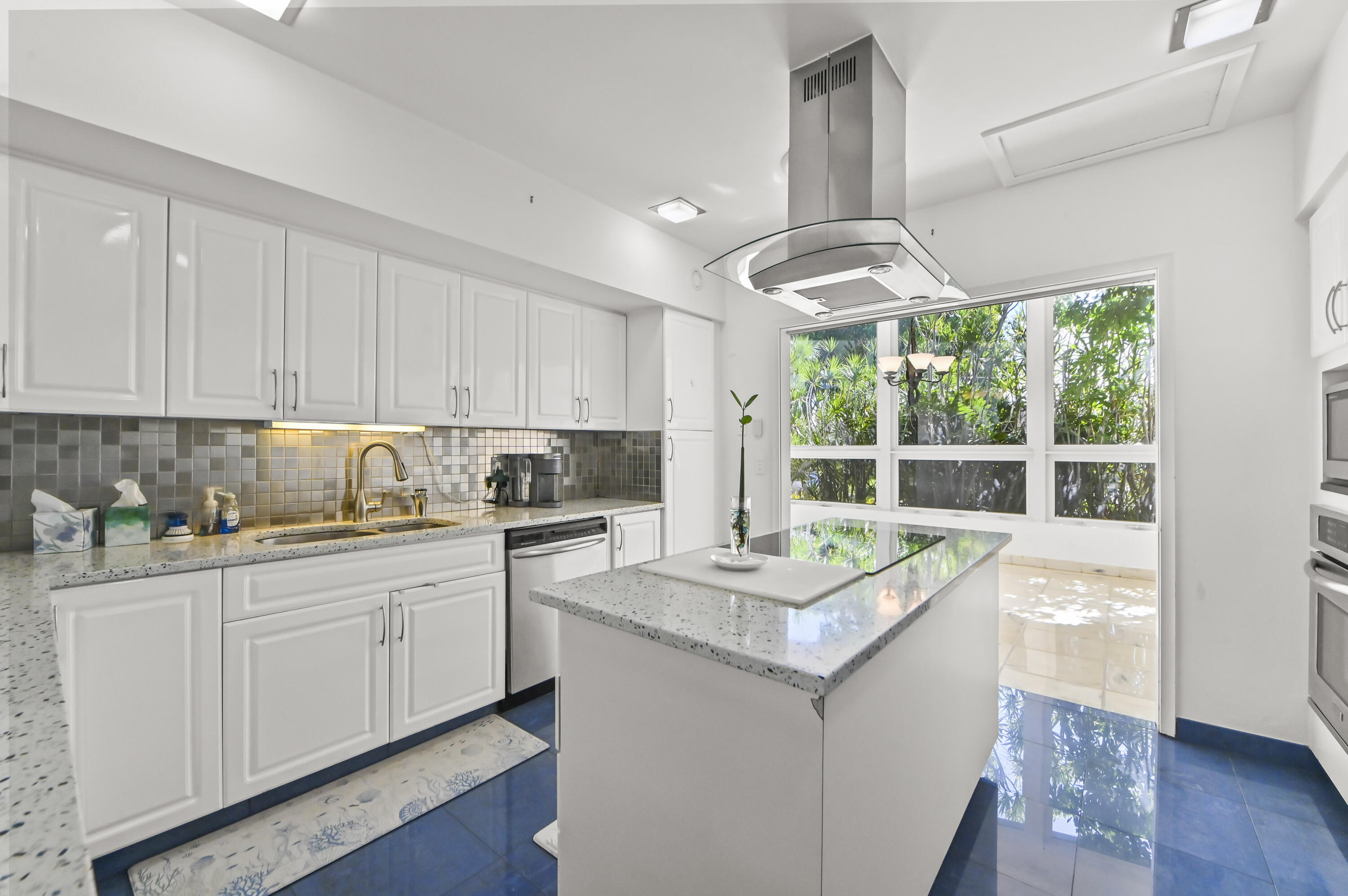 12990 Keystone Ter North Miami, FL 33181
