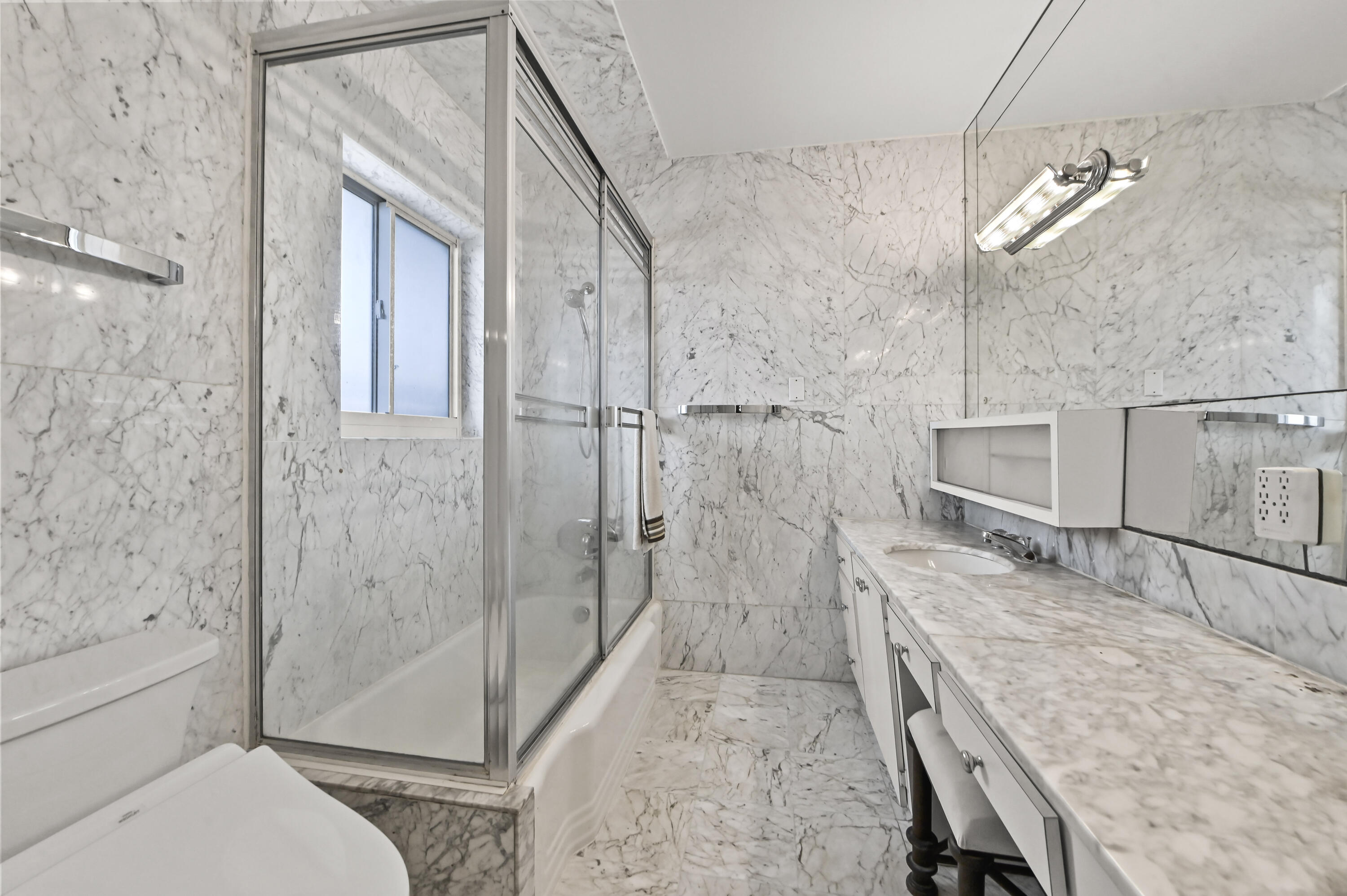 12990 Keystone Ter North Miami, FL 33181