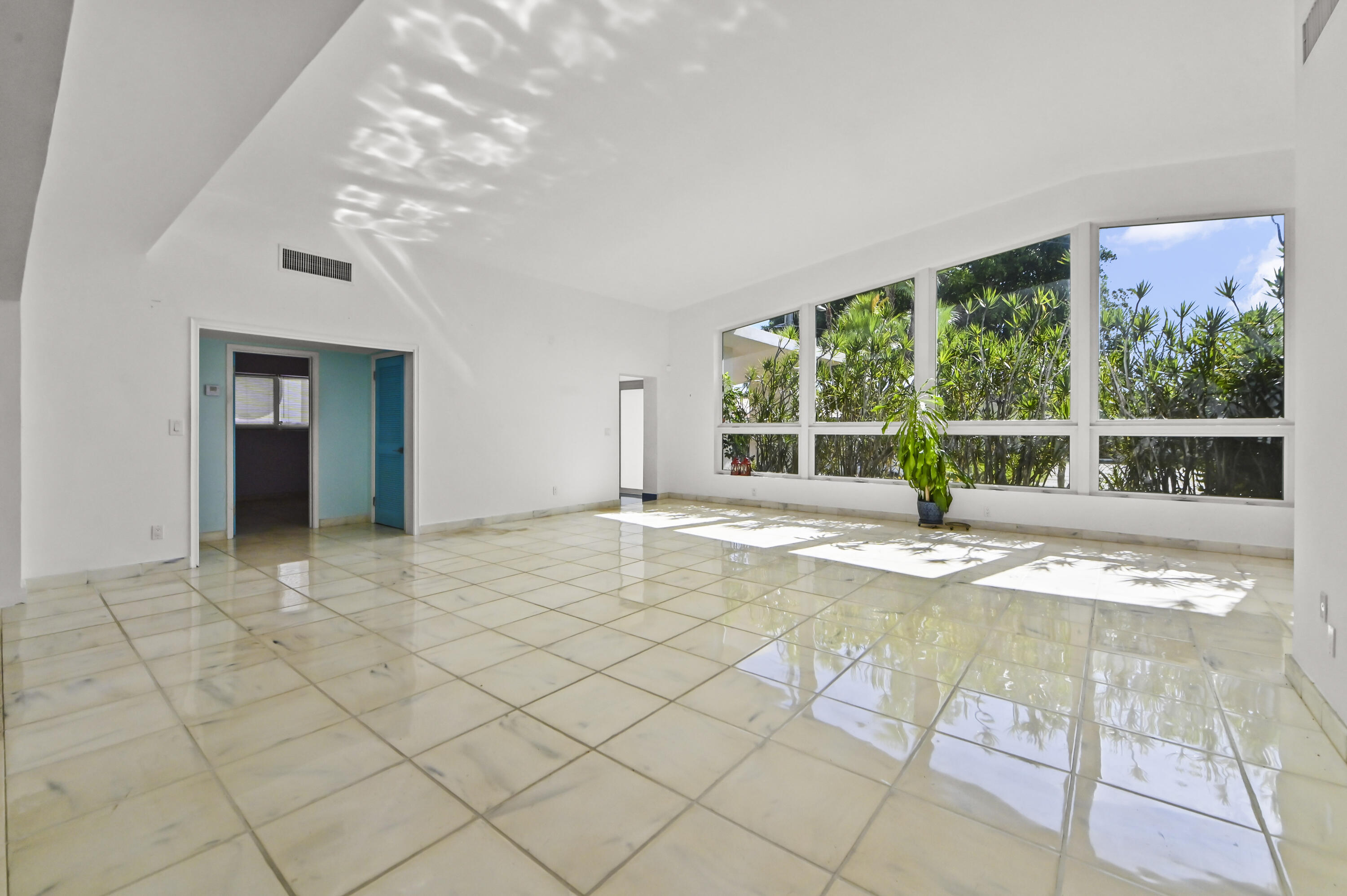 12990 Keystone Ter North Miami, FL 33181