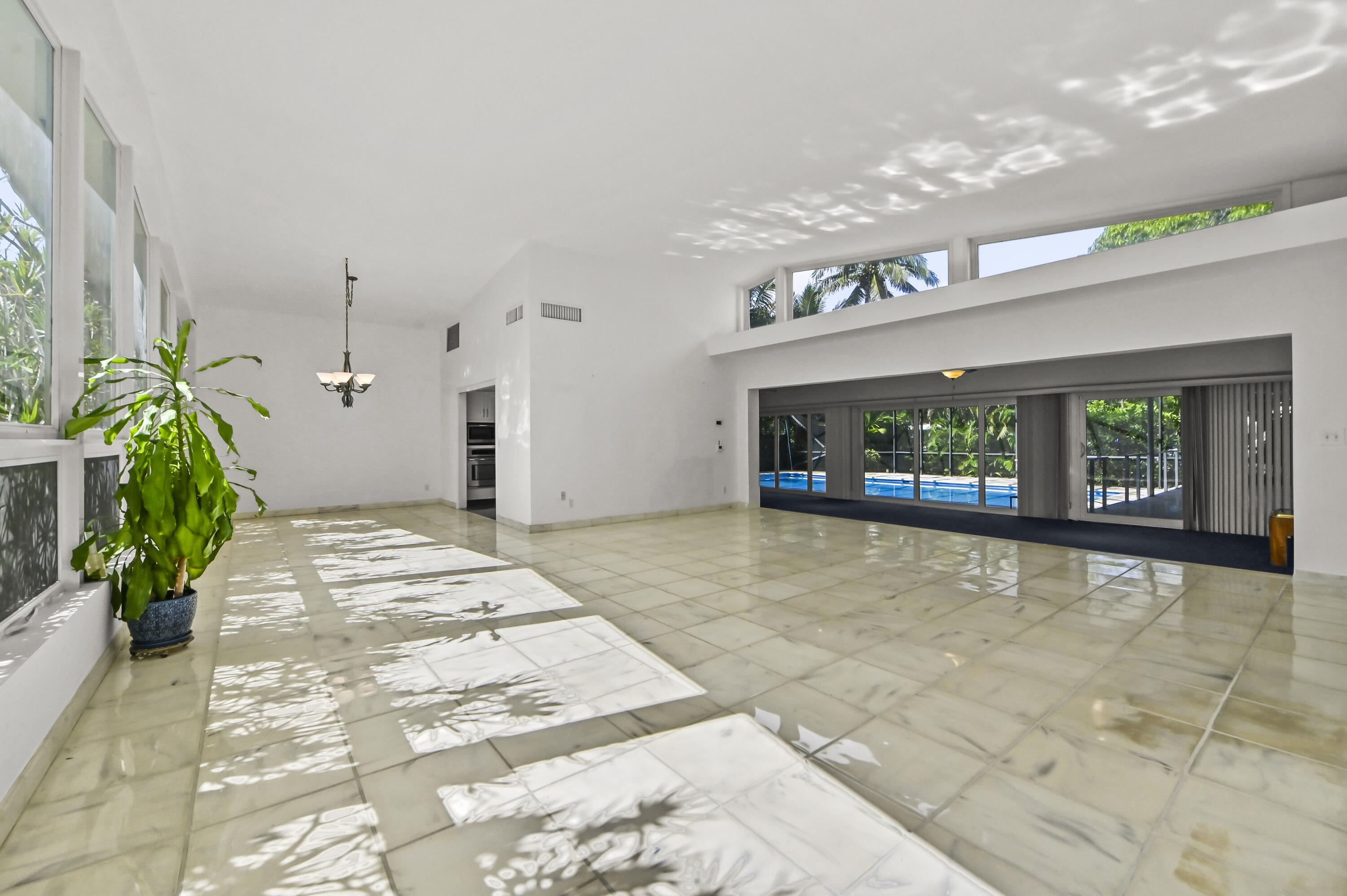 12990 Keystone Ter North Miami, FL 33181