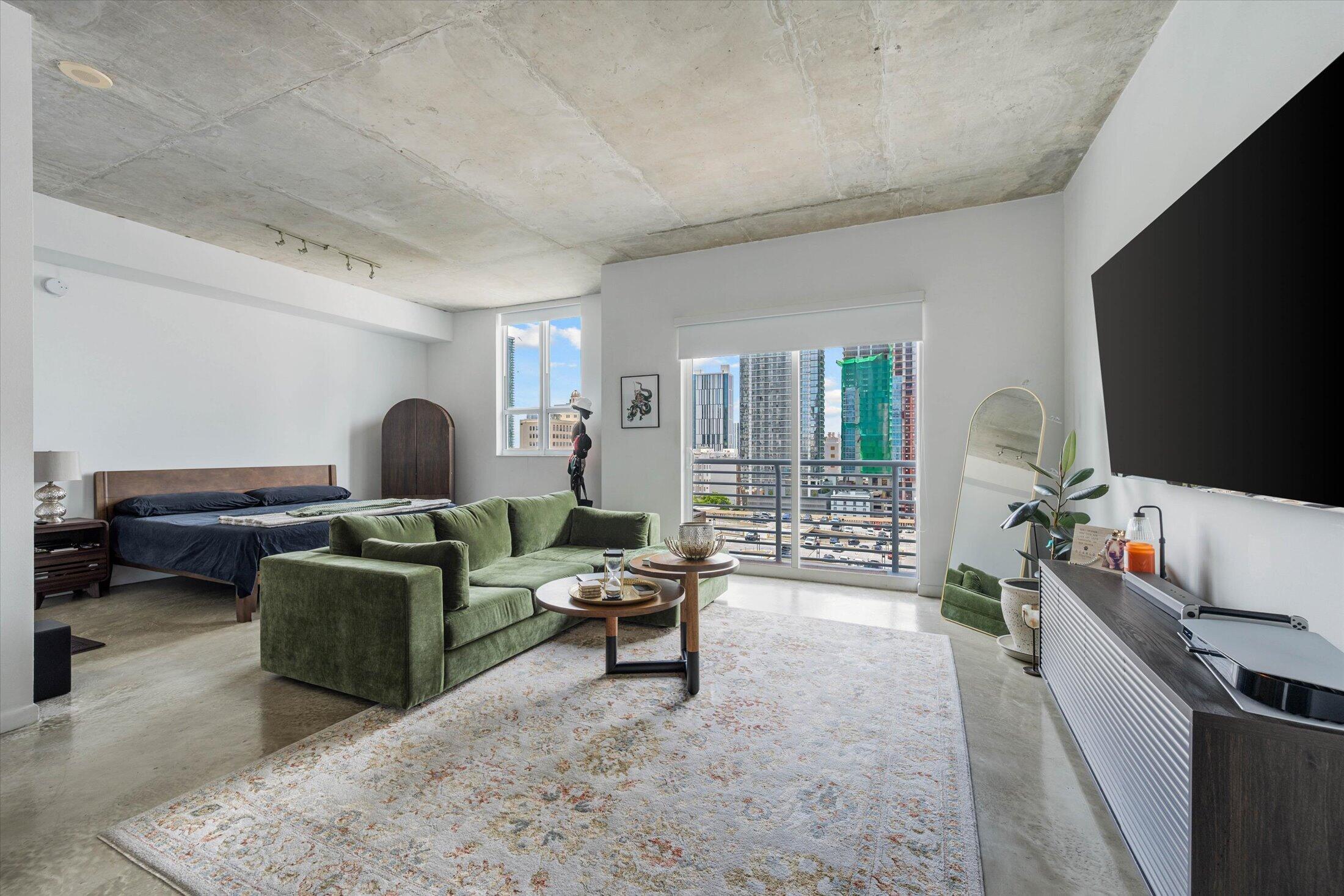 image Loft Downtown I1