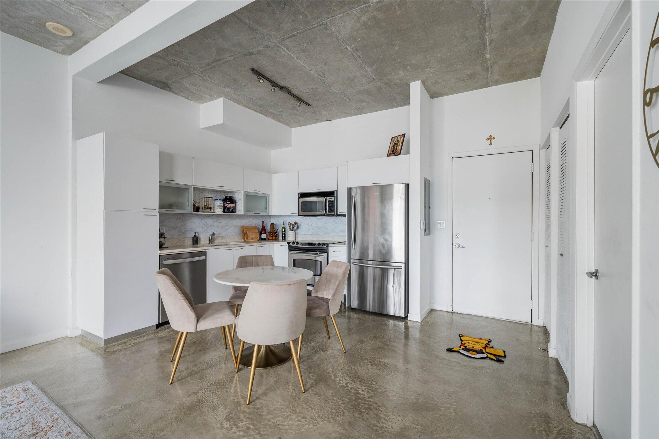 image Loft Downtown I5