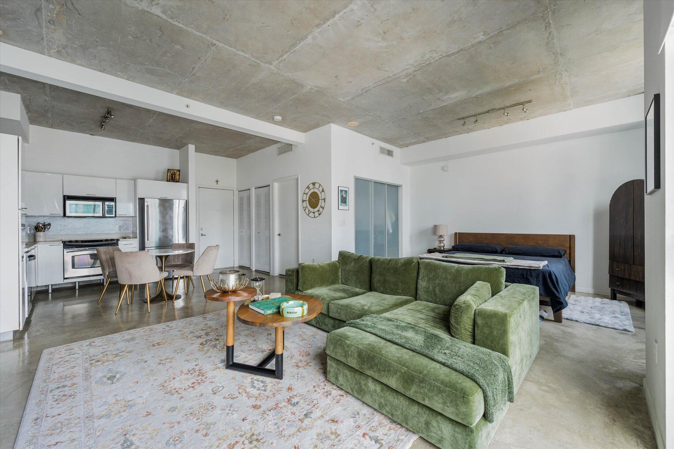 image Loft Downtown I6