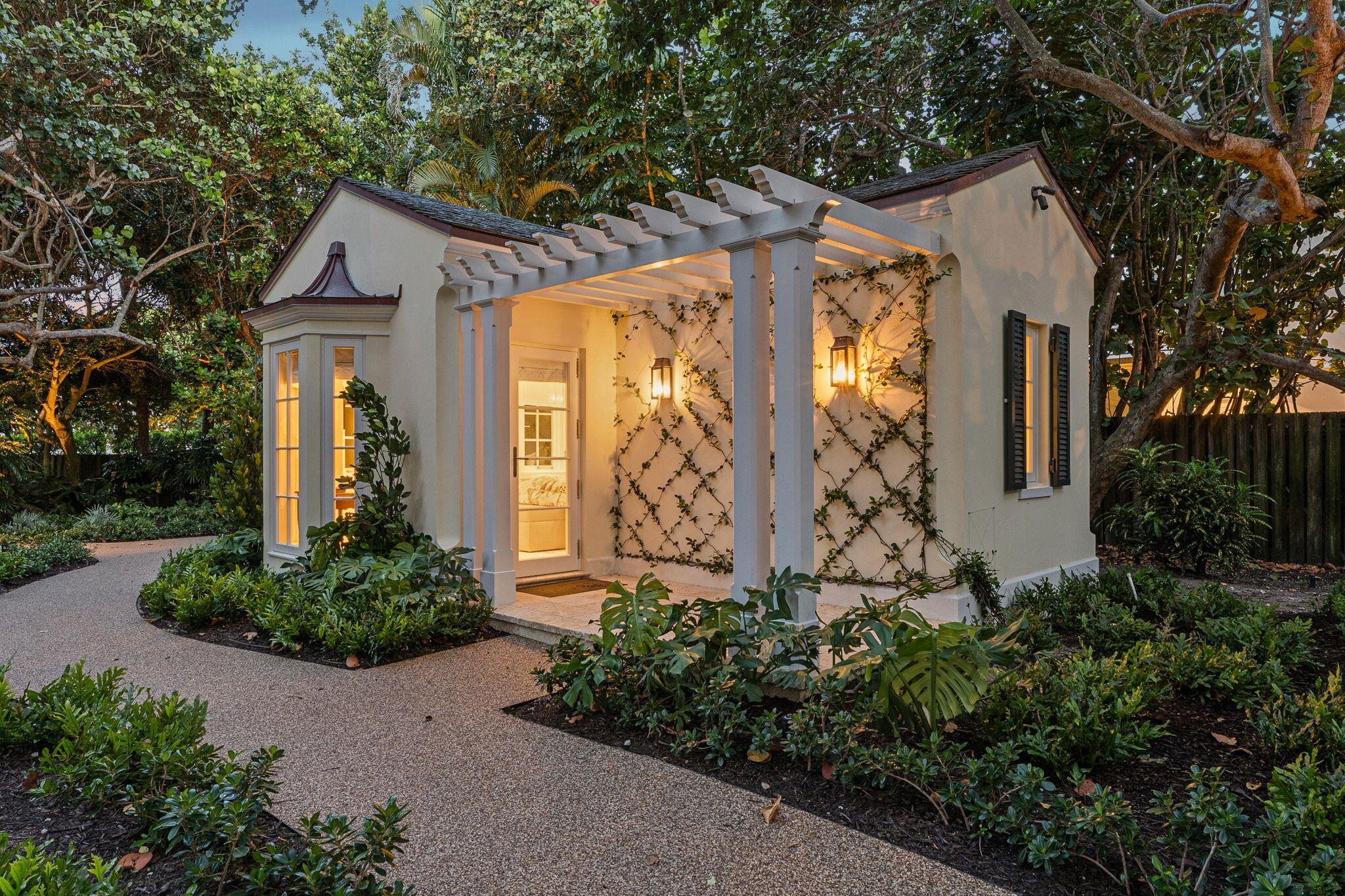 1919 N Ocean Blvd Gulf Stream, FL 33483
