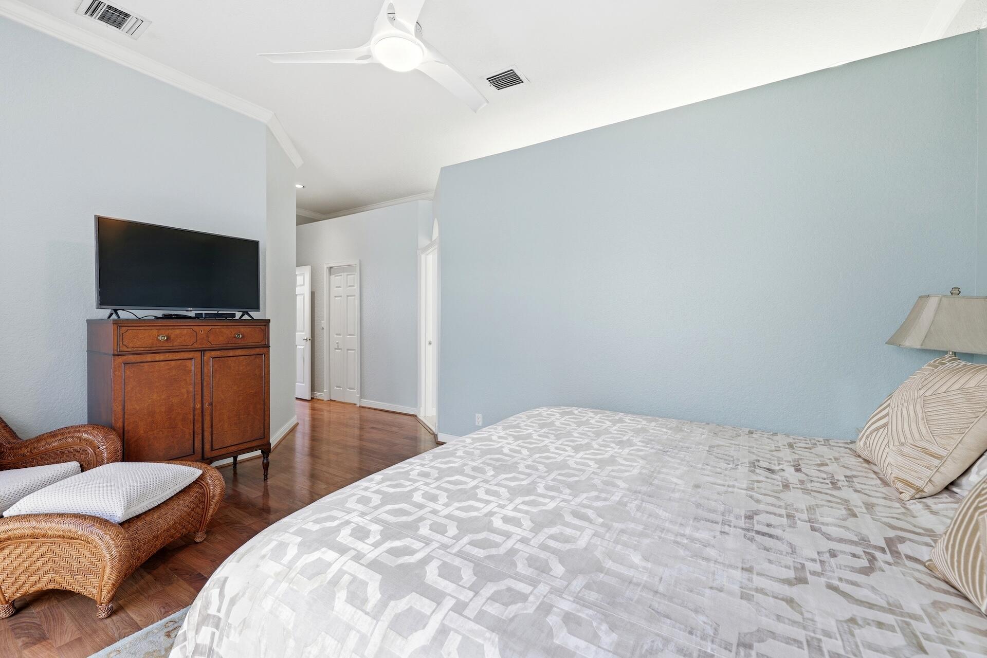 4252 NW 66th Ln Boca Raton, FL 33496