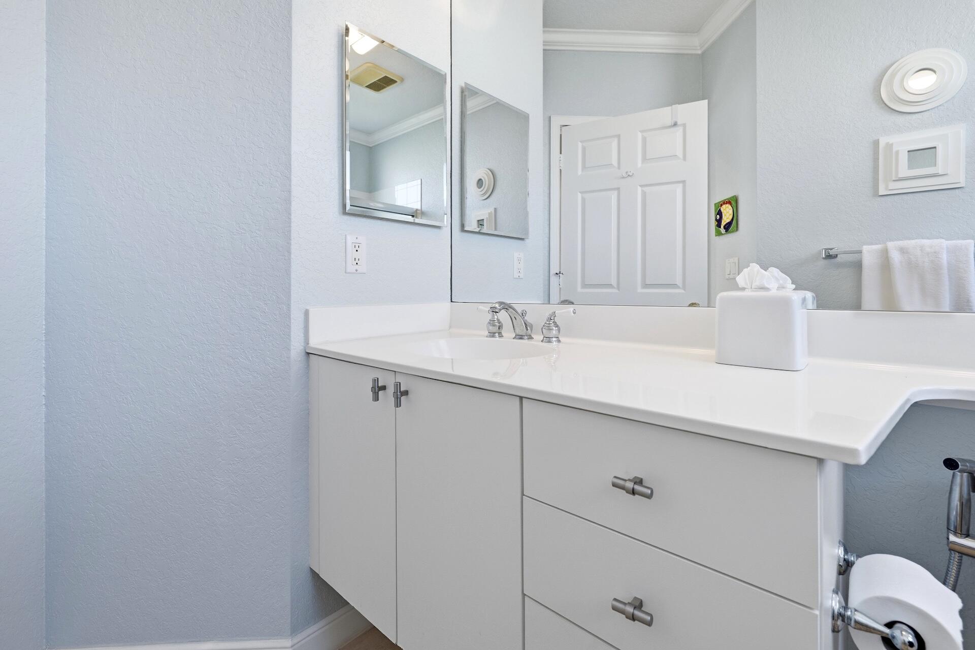 4252 NW 66th Ln Boca Raton, FL 33496