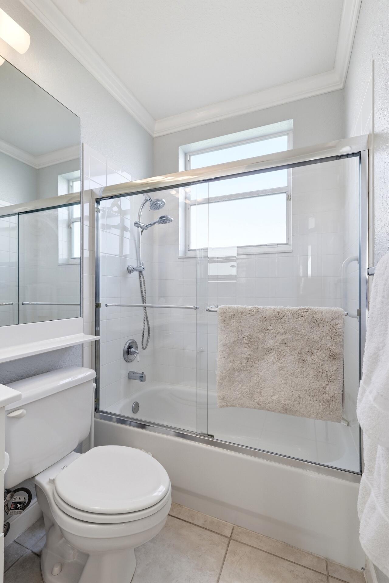 4252 NW 66th Ln Boca Raton, FL 33496