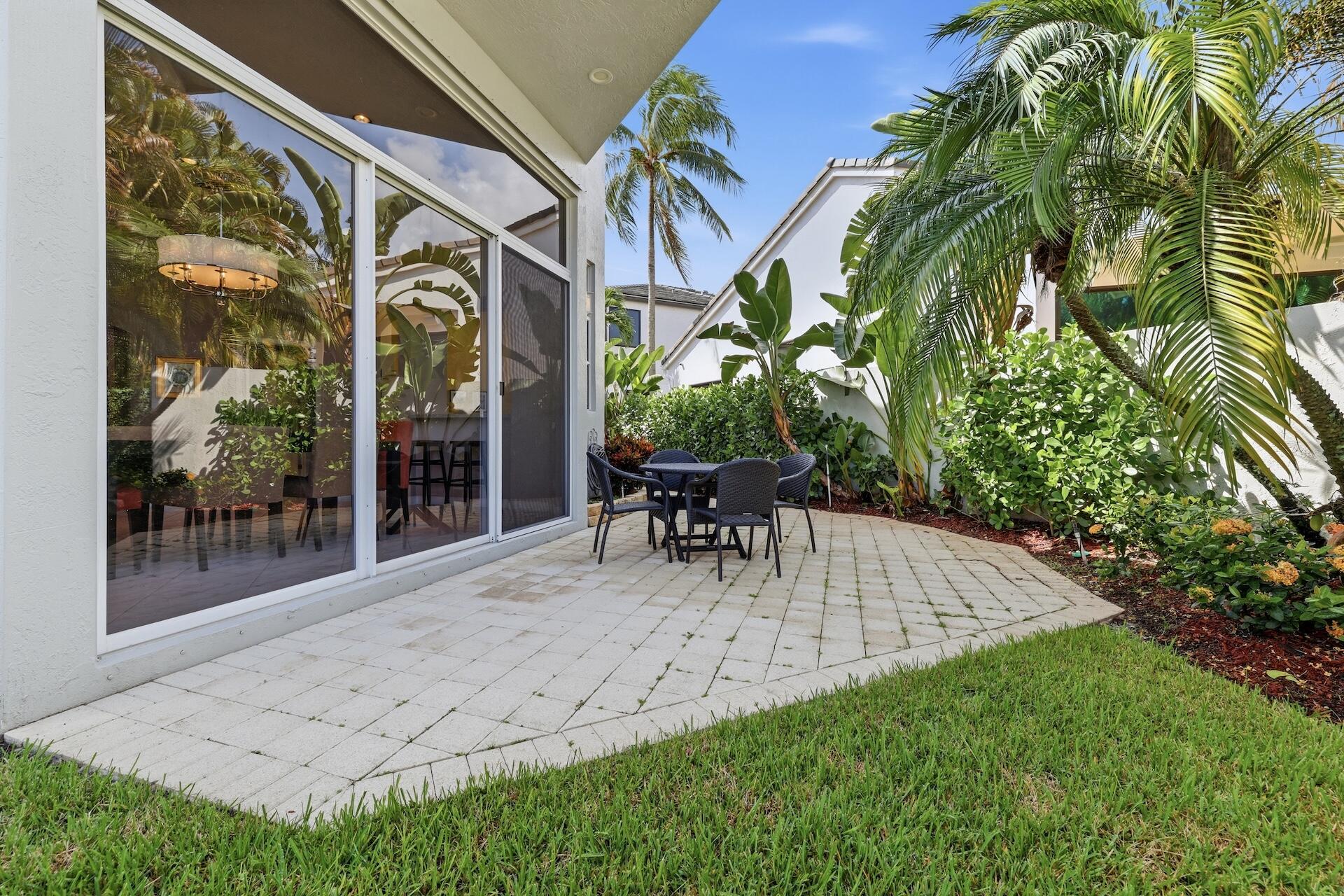 4252 NW 66th Ln Boca Raton, FL 33496