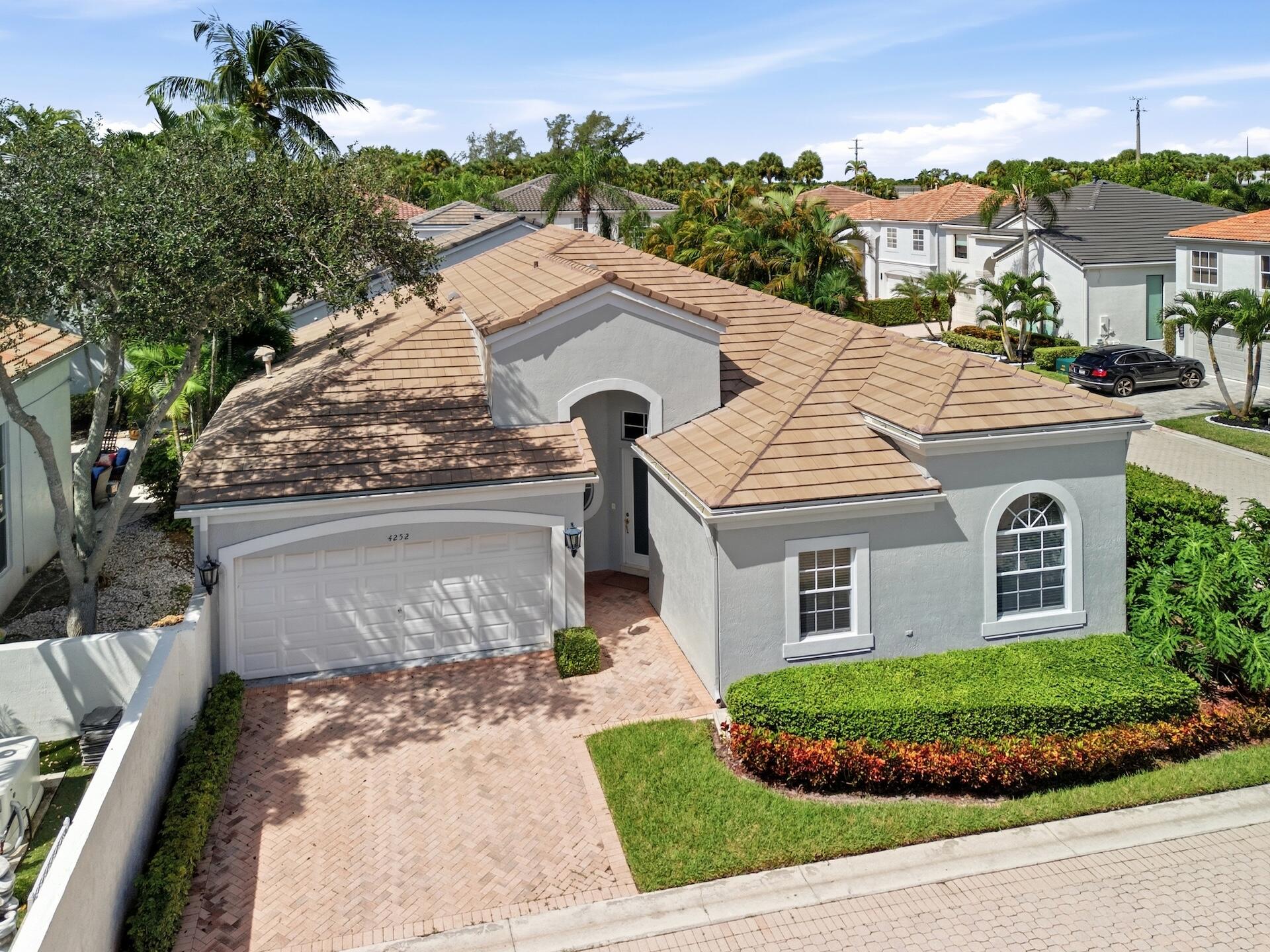 4252 NW 66th Ln Boca Raton, FL 33496