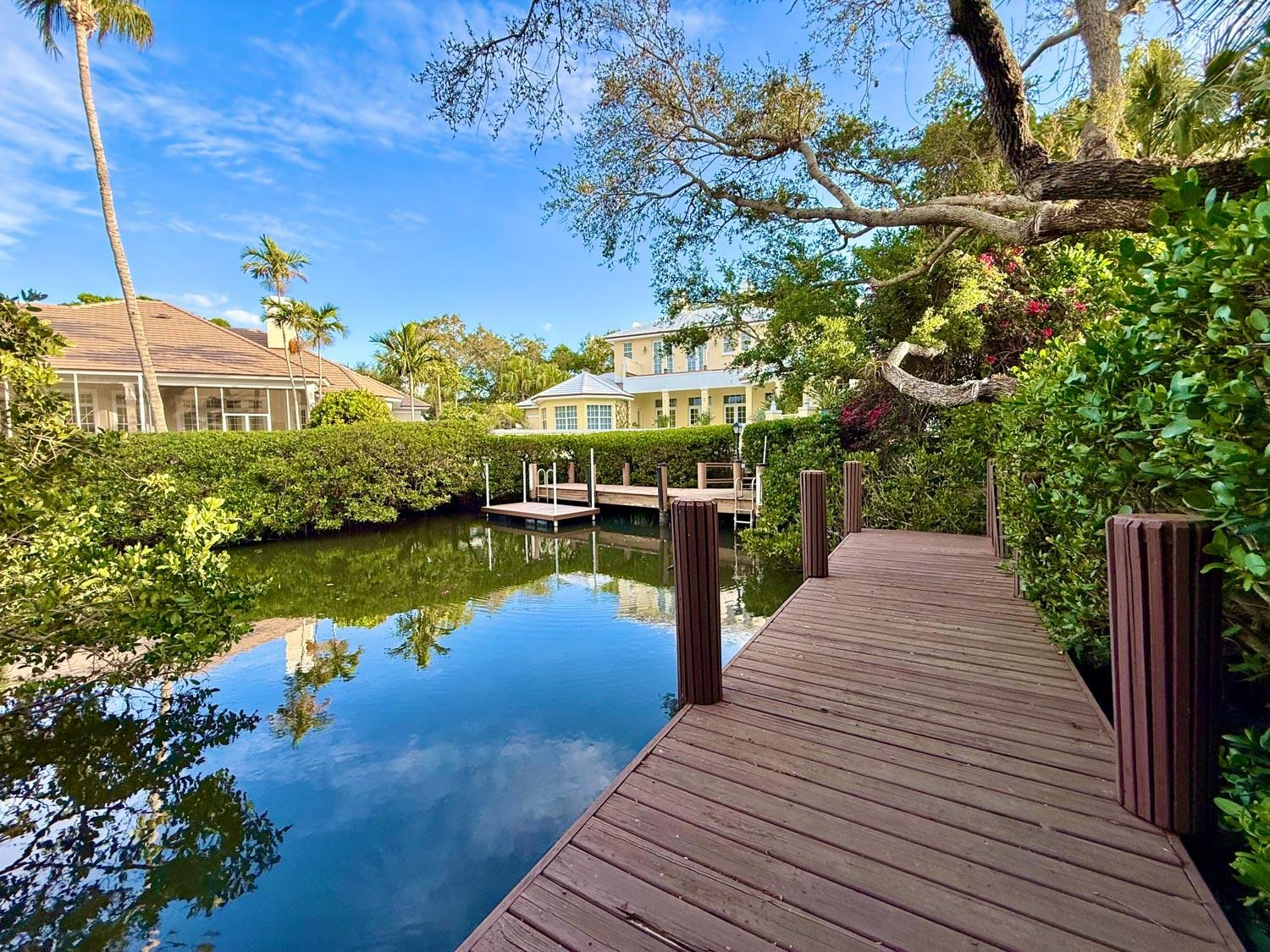 109 Estuary Dr Indian River Shores, FL 32963