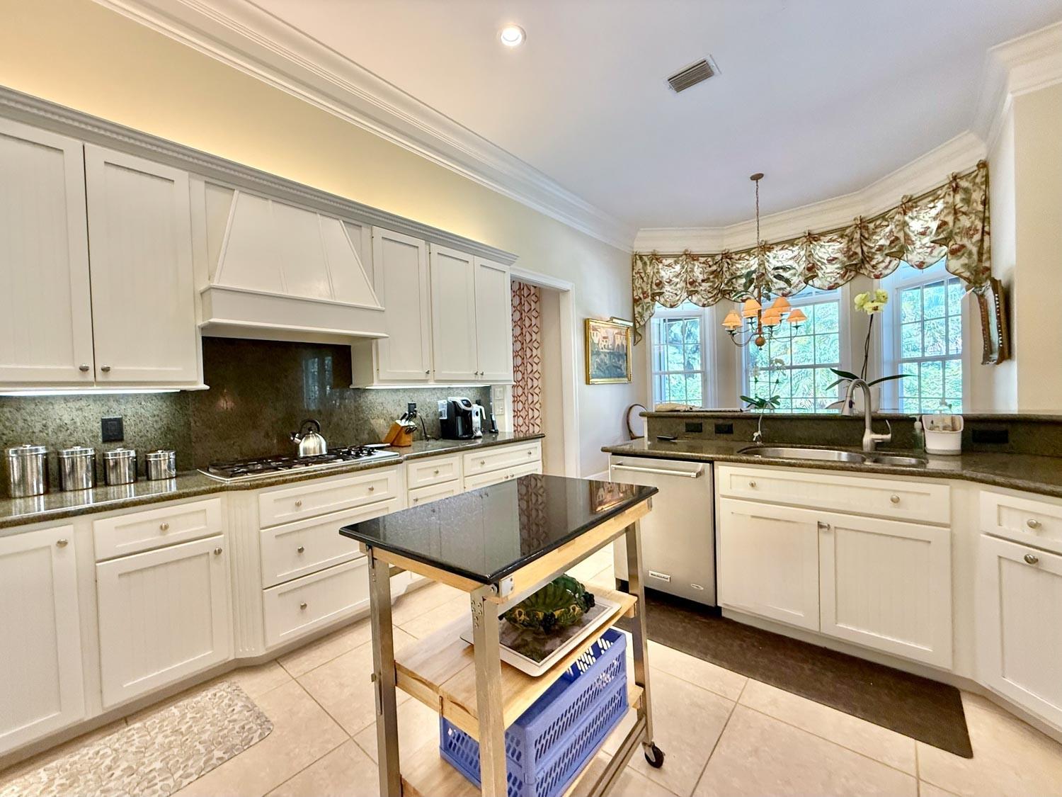 109 Estuary Dr Indian River Shores, FL 32963