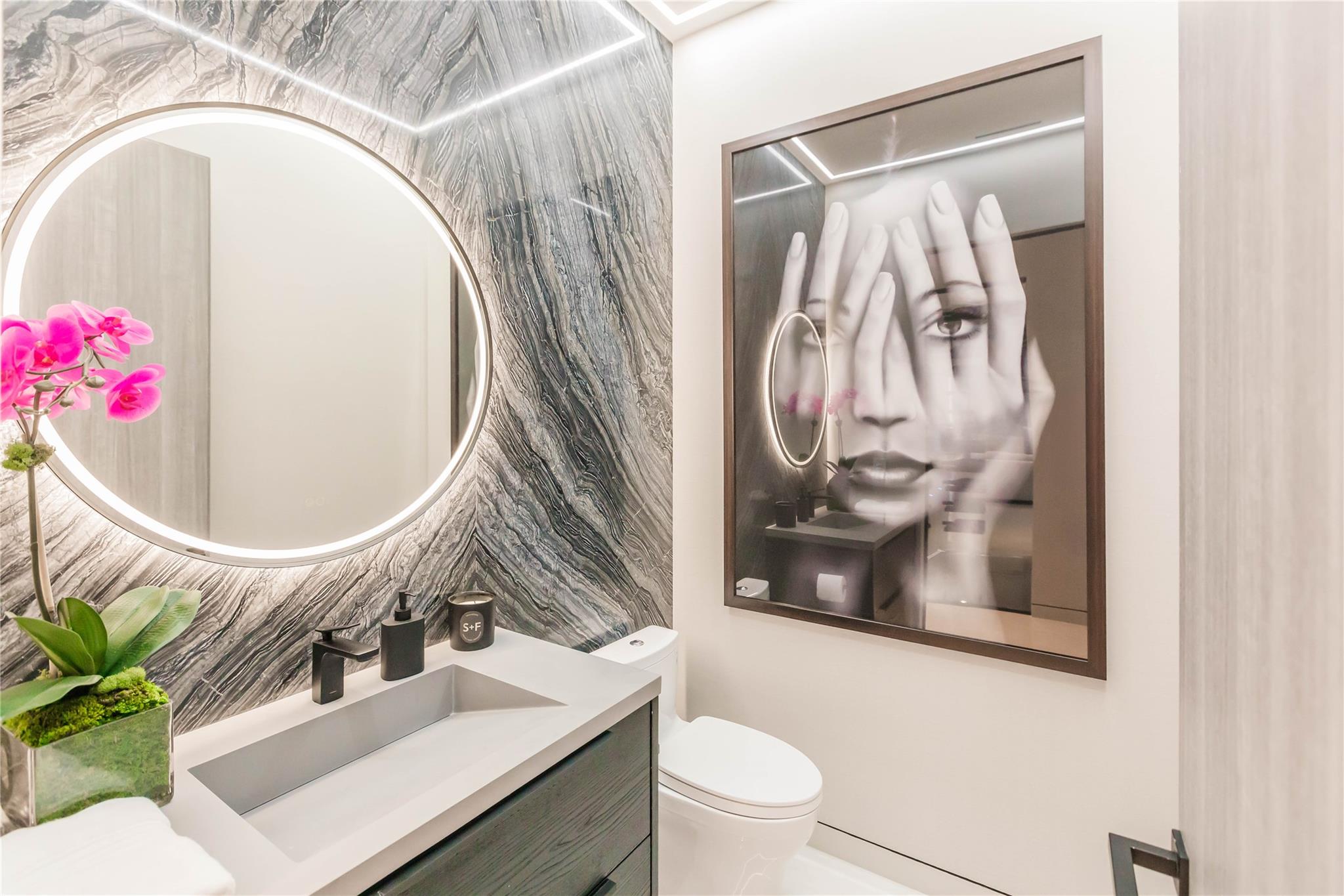 725 Poinciana Dr Fort Lauderdale, FL 33301 725 Poinciana Dr Fort Lauderdale, FL 33301