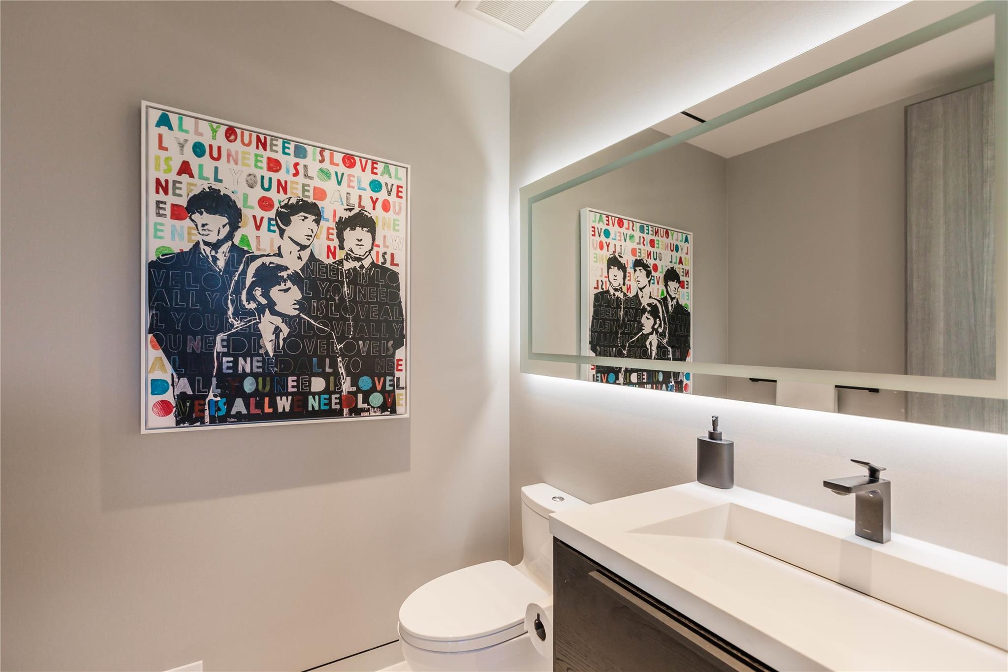 725 Poinciana Dr Fort Lauderdale, FL 33301 725 Poinciana Dr Fort Lauderdale, FL 33301