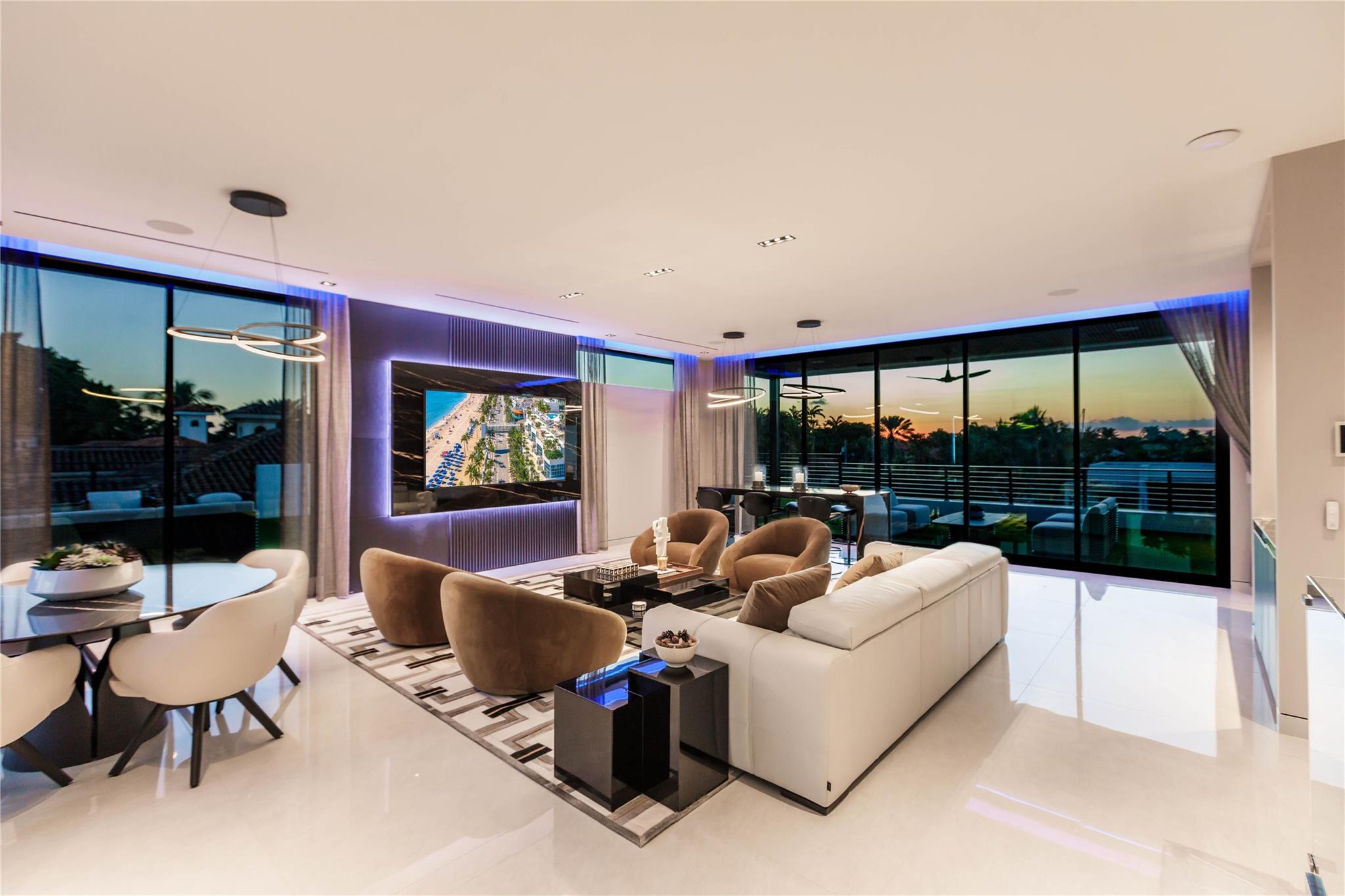 725 Poinciana Dr Fort Lauderdale, FL 33301 725 Poinciana Dr Fort Lauderdale, FL 33301