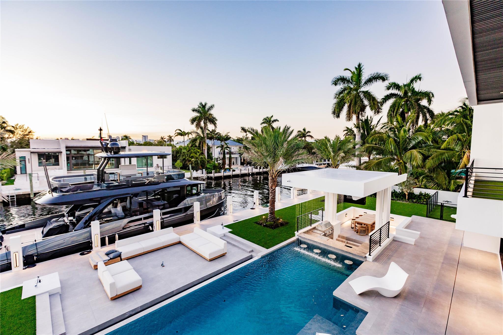 725 Poinciana Dr Fort Lauderdale, FL 33301 725 Poinciana Dr Fort Lauderdale, FL 33301