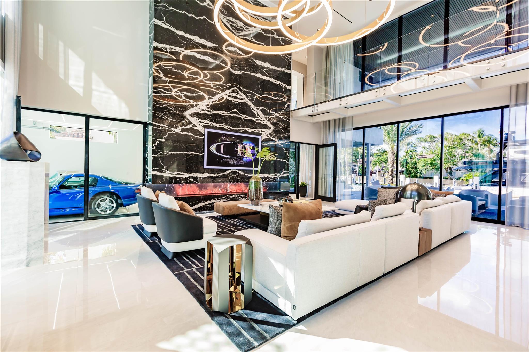 725 Poinciana Dr Fort Lauderdale, FL 33301 725 Poinciana Dr Fort Lauderdale, FL 33301