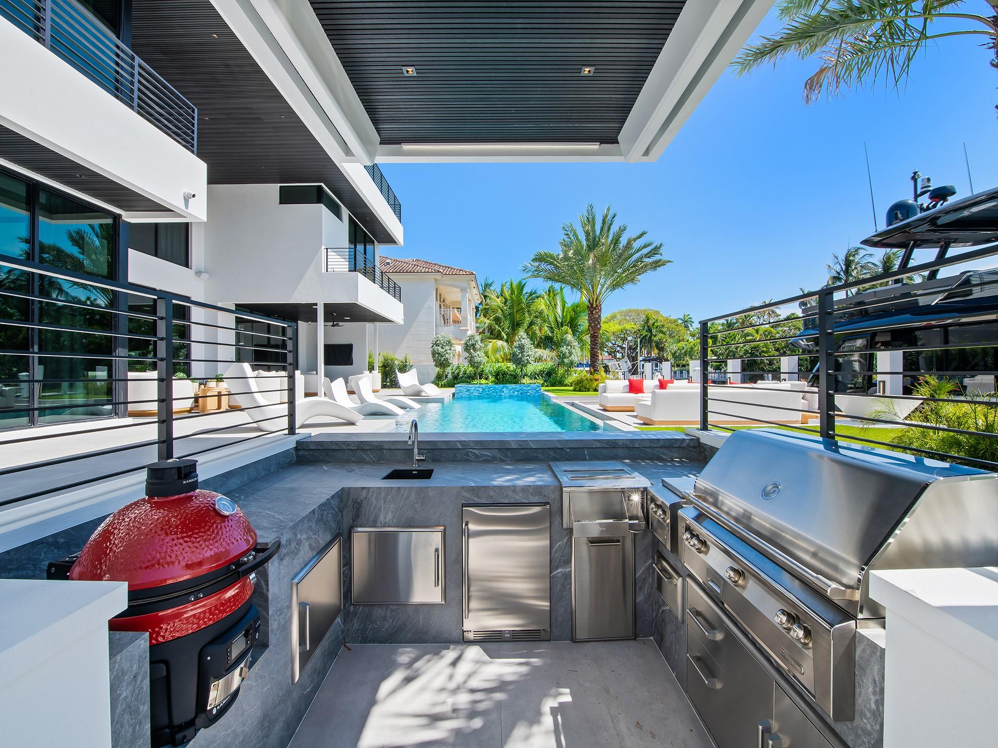 725 Poinciana Dr Fort Lauderdale, FL 33301 725 Poinciana Dr Fort Lauderdale, FL 33301