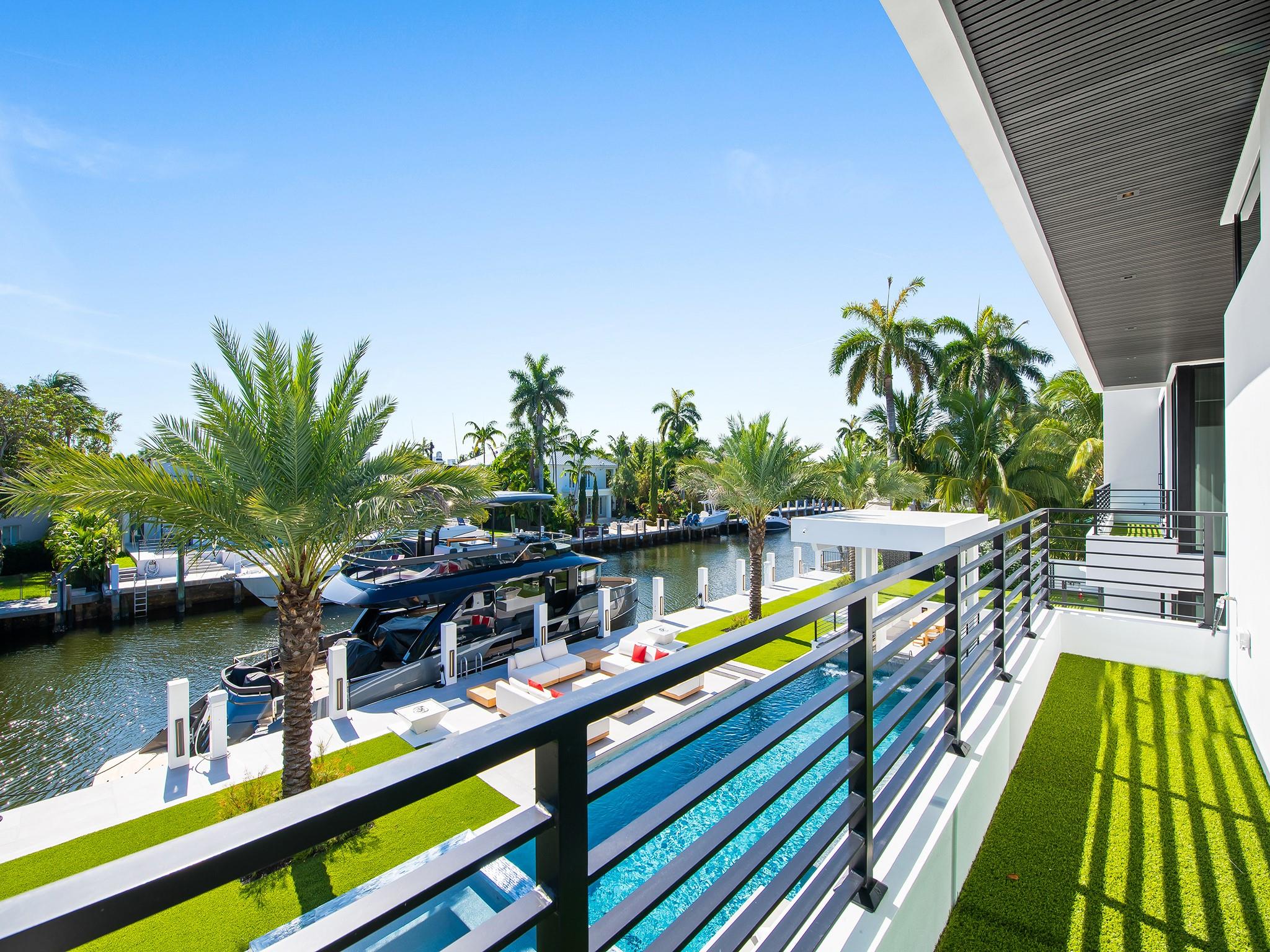 725 Poinciana Dr Fort Lauderdale, FL 33301 725 Poinciana Dr Fort Lauderdale, FL 33301